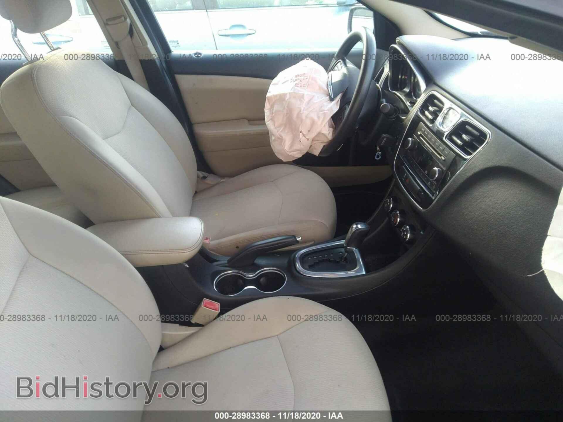 2013 CHRYSLER 200 - VIN: 1C3CCBAB0DN647589 - Фото 5