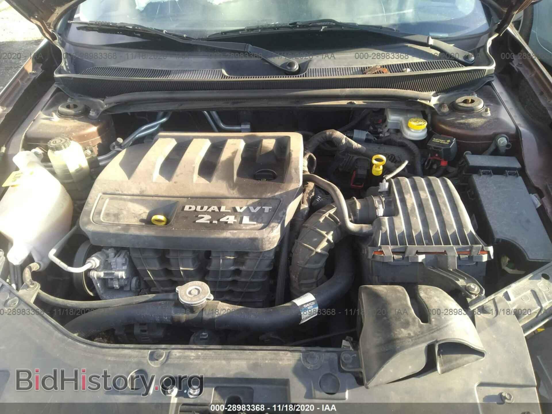 2013 CHRYSLER 200 - VIN: 1C3CCBAB0DN647589 - Фото 10