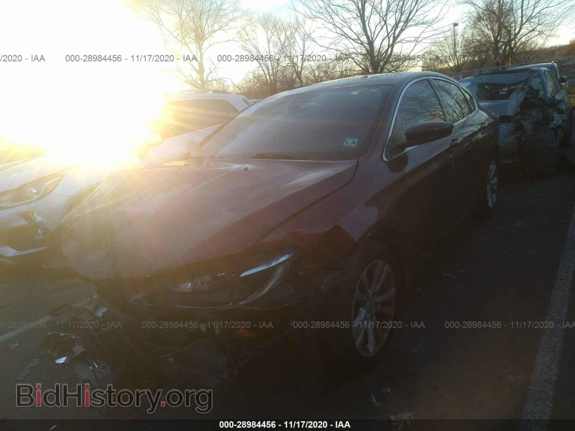 2015 CHRYSLER 200 - VIN: 1C3CCCAB5FN600342 - Фото 2