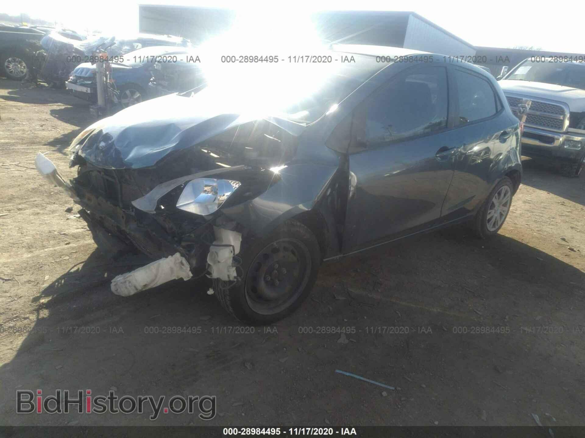 2014 MAZDA MAZDA2 - VIN: JM1DE1KY7E0180760 - Фото 2