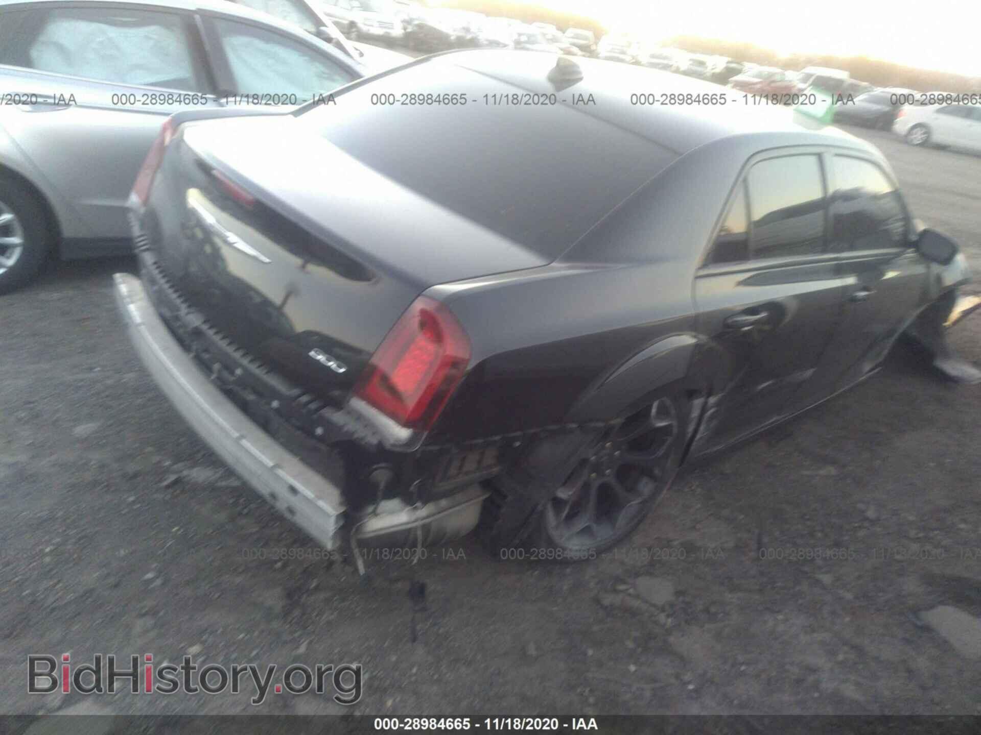 2019 CHRYSLER 300 - VIN: 2C3CCAAGXKH501003 - Фото 4