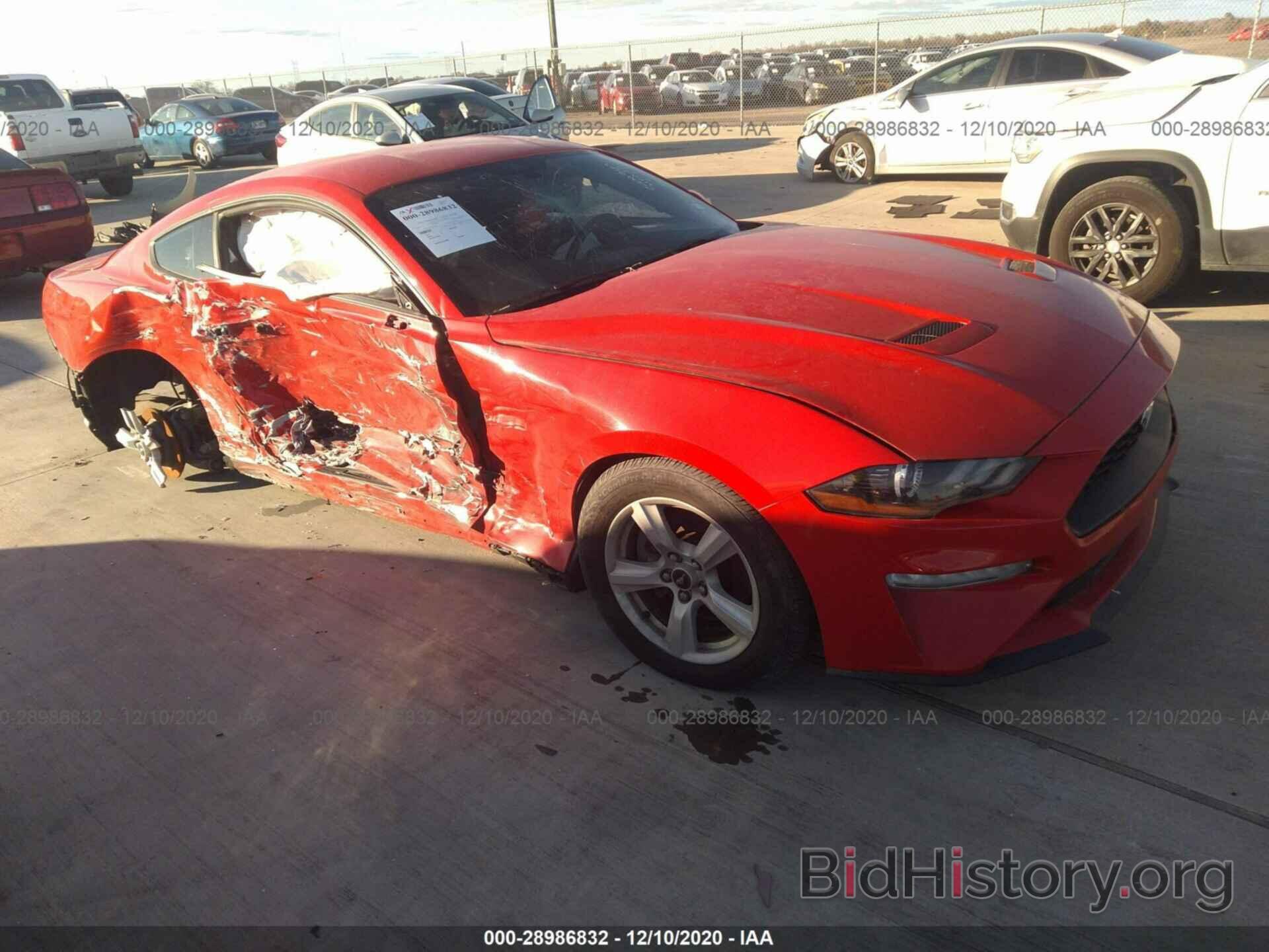 Photo 1FA6P8TH3J5122397 - FORD MUSTANG 2018