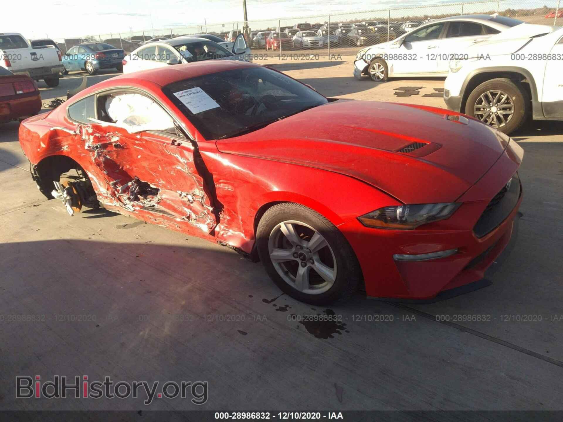 Photo 1FA6P8TH3J5122397 - FORD MUSTANG 2018