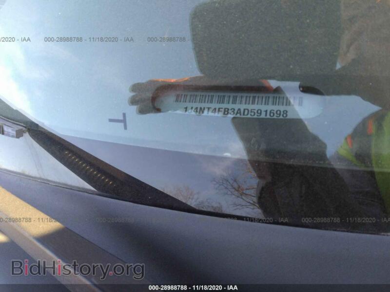 2010 Jeep COMPASS (VIN 1J4NT4FB3AD591698) — photo 9 of 10