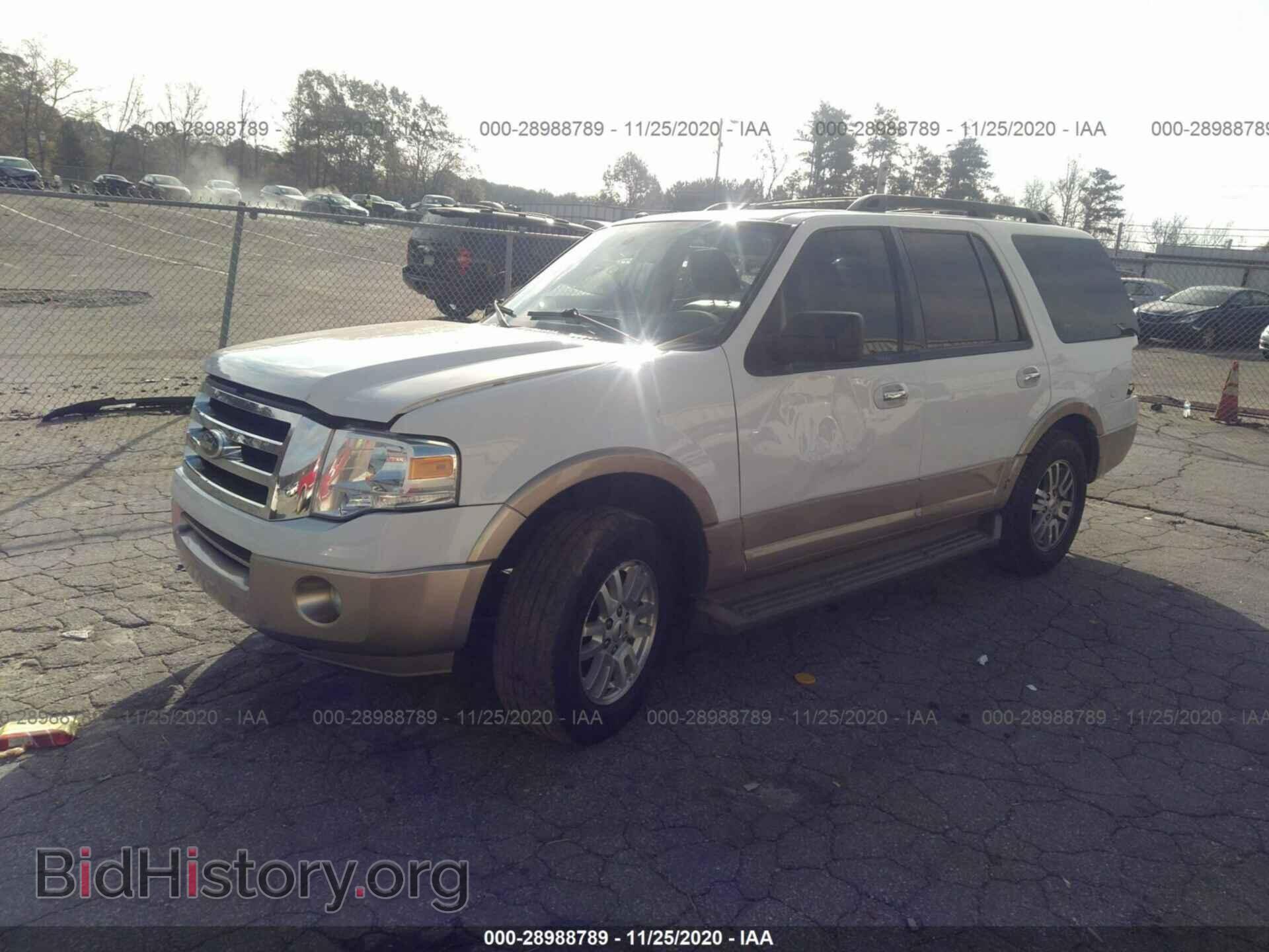 2011 FORD EXPEDITION - VIN: 1FMJU1H50BEF47432 - Фото 2