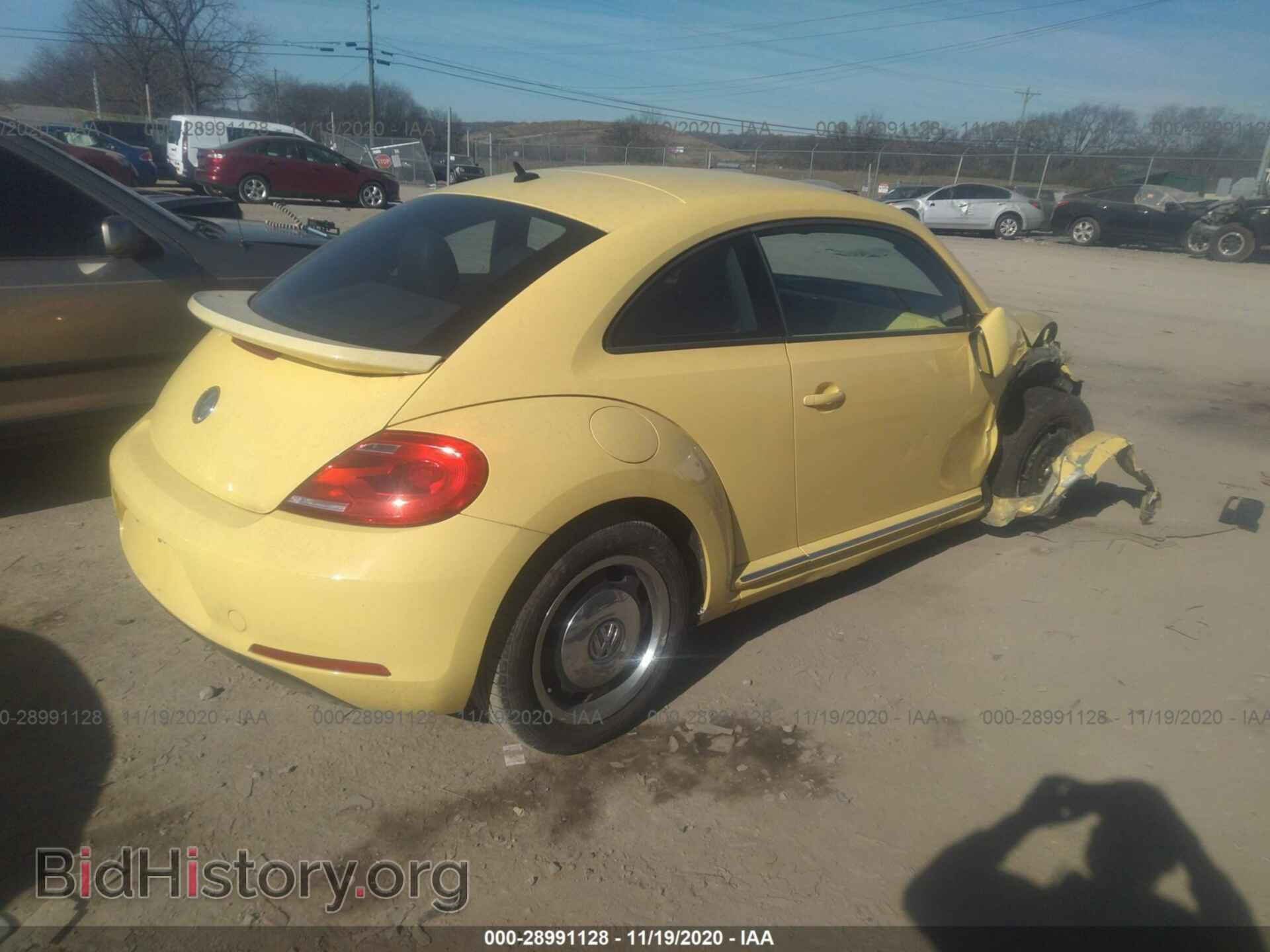 2012 VOLKSWAGEN BEETLE - VIN: 3VWJP7AT5CM618334 - Фото 4