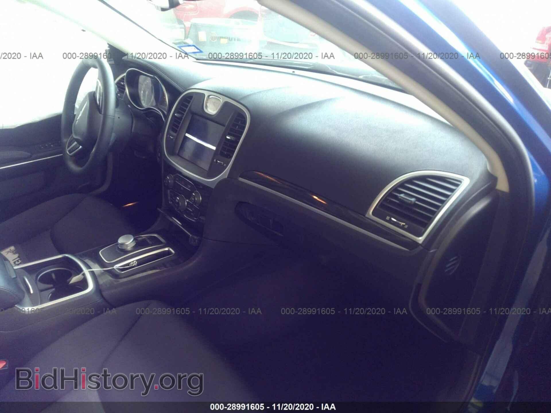 2018 CHRYSLER 300 - VIN: 2C3CCAAG2JH308357 - Фото 5