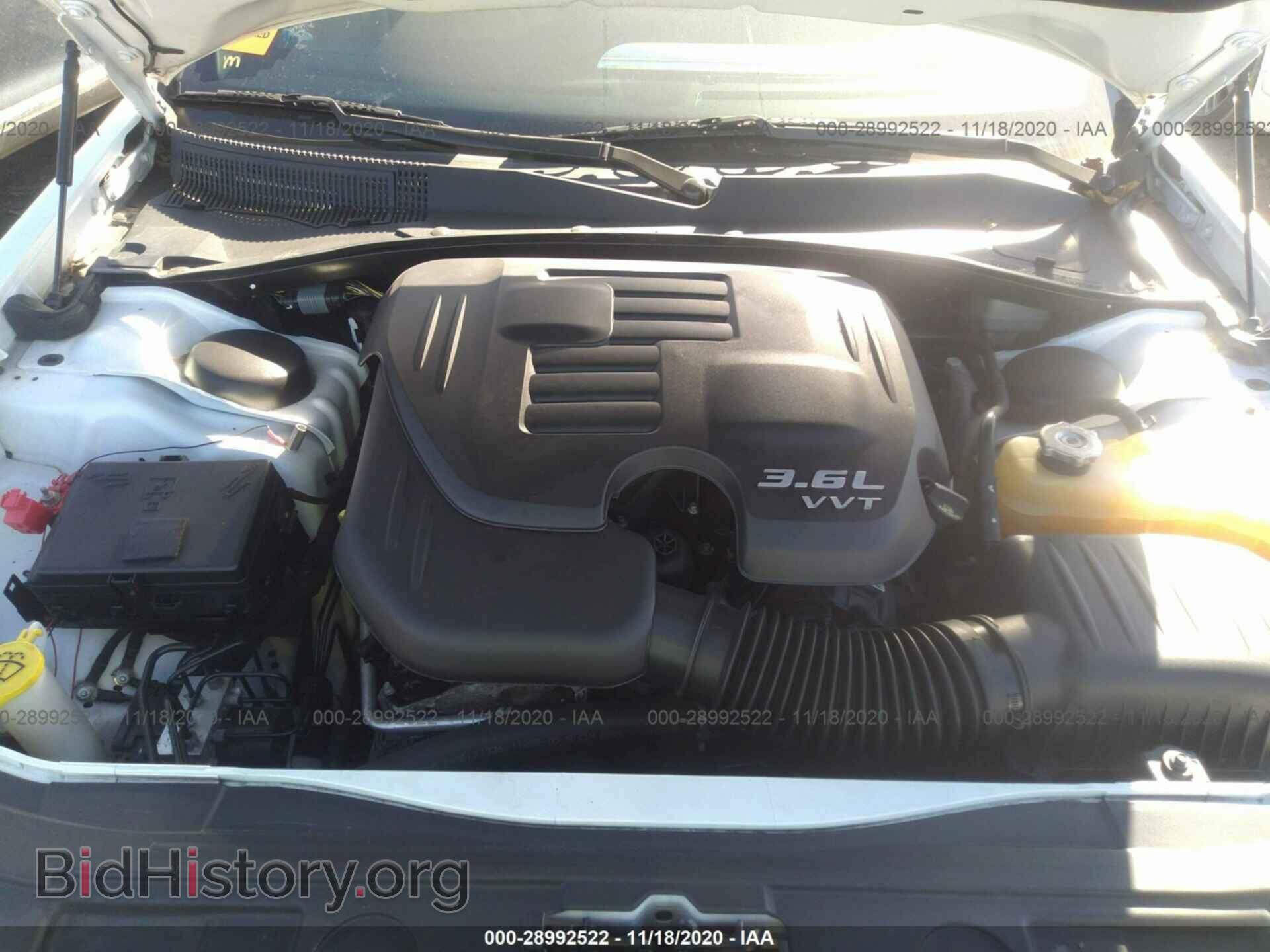 2014 CHRYSLER 300 - VIN: 2C3CCAAG5EH296811 - Фото 10