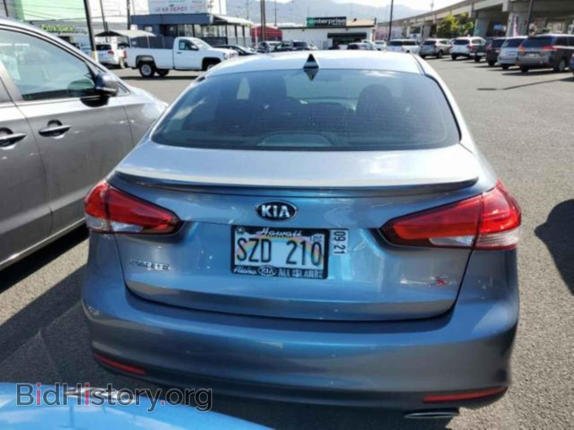 2017 KIA FORTE - VIN: 3KPFL4A79HE022196 - Фото 9