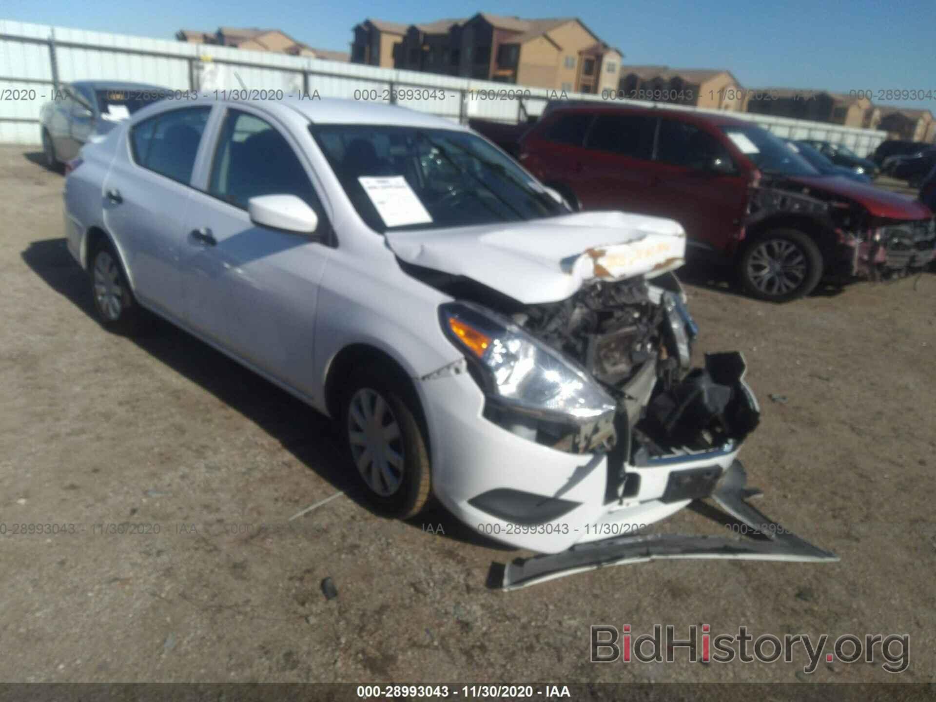 Photo 3N1CN7AP4JL824254 - NISSAN VERSA SEDAN 2018