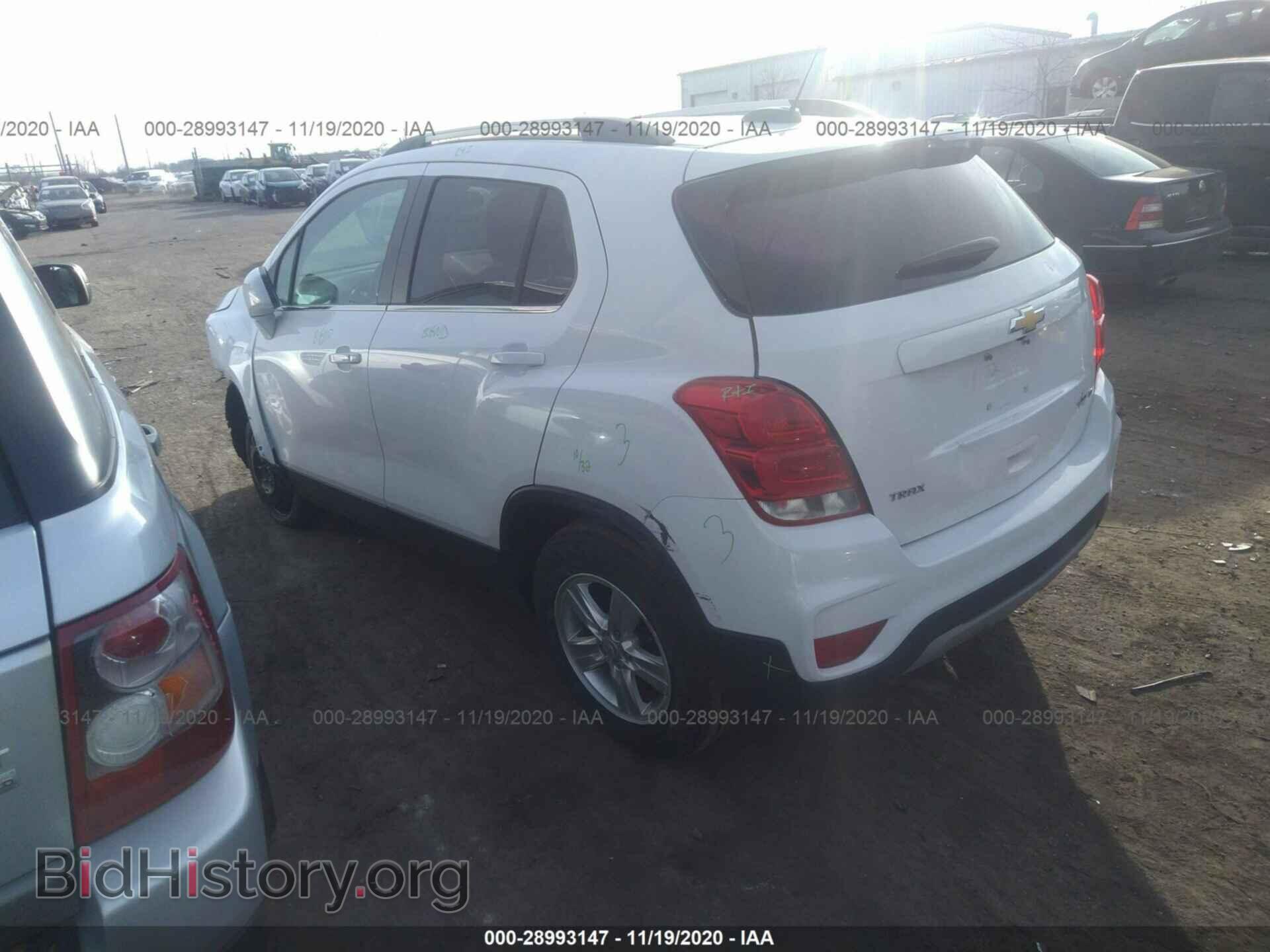 2018 CHEVROLET TRAX - VIN: 3GNCJLSB5JL328441 - Фото 3