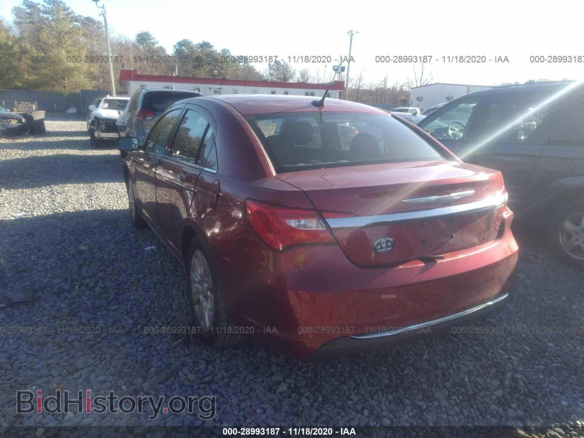 2011 CHRYSLER 200 - VIN: 1C3BC4FB3BN532823 - Photo 3