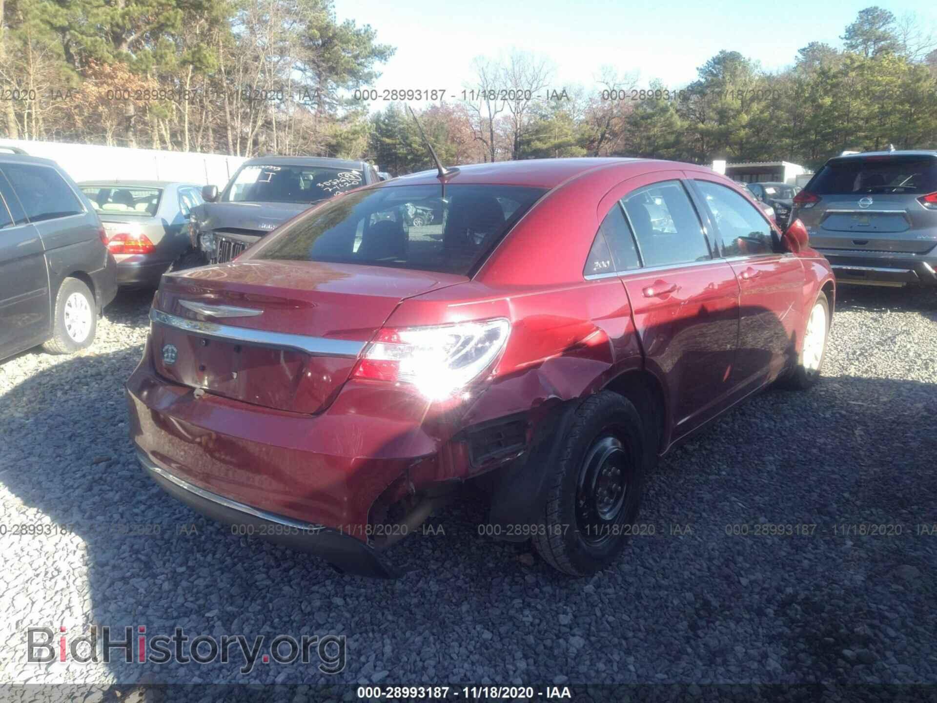 2011 CHRYSLER 200 - VIN: 1C3BC4FB3BN532823 - Photo 4