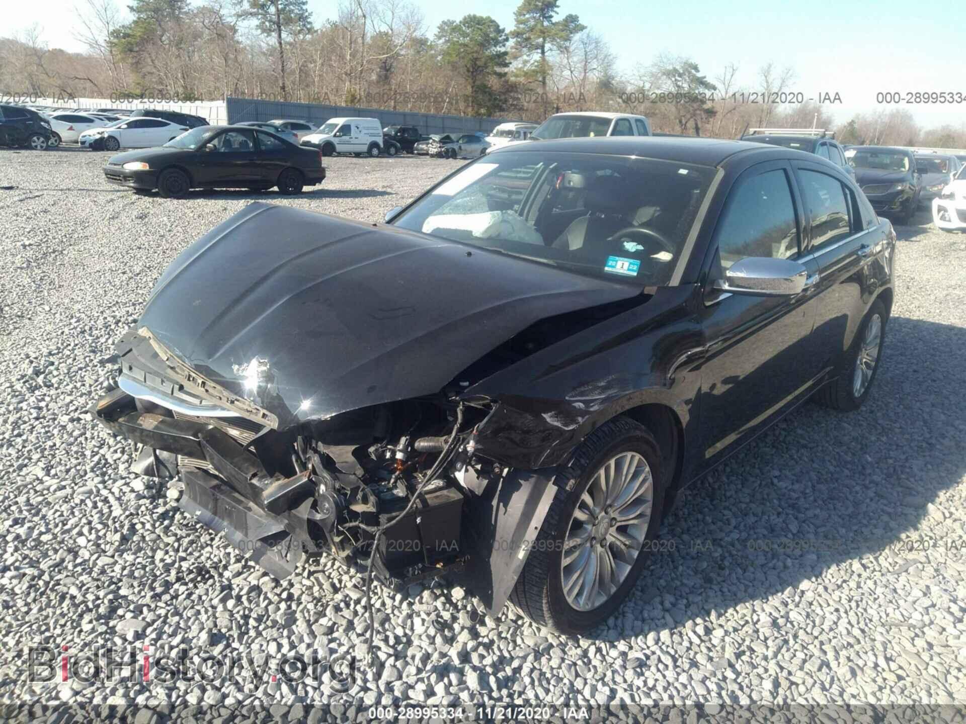 2012 CHRYSLER 200 - VIN: 1C3CCBCG3CN277469 - Фото 2