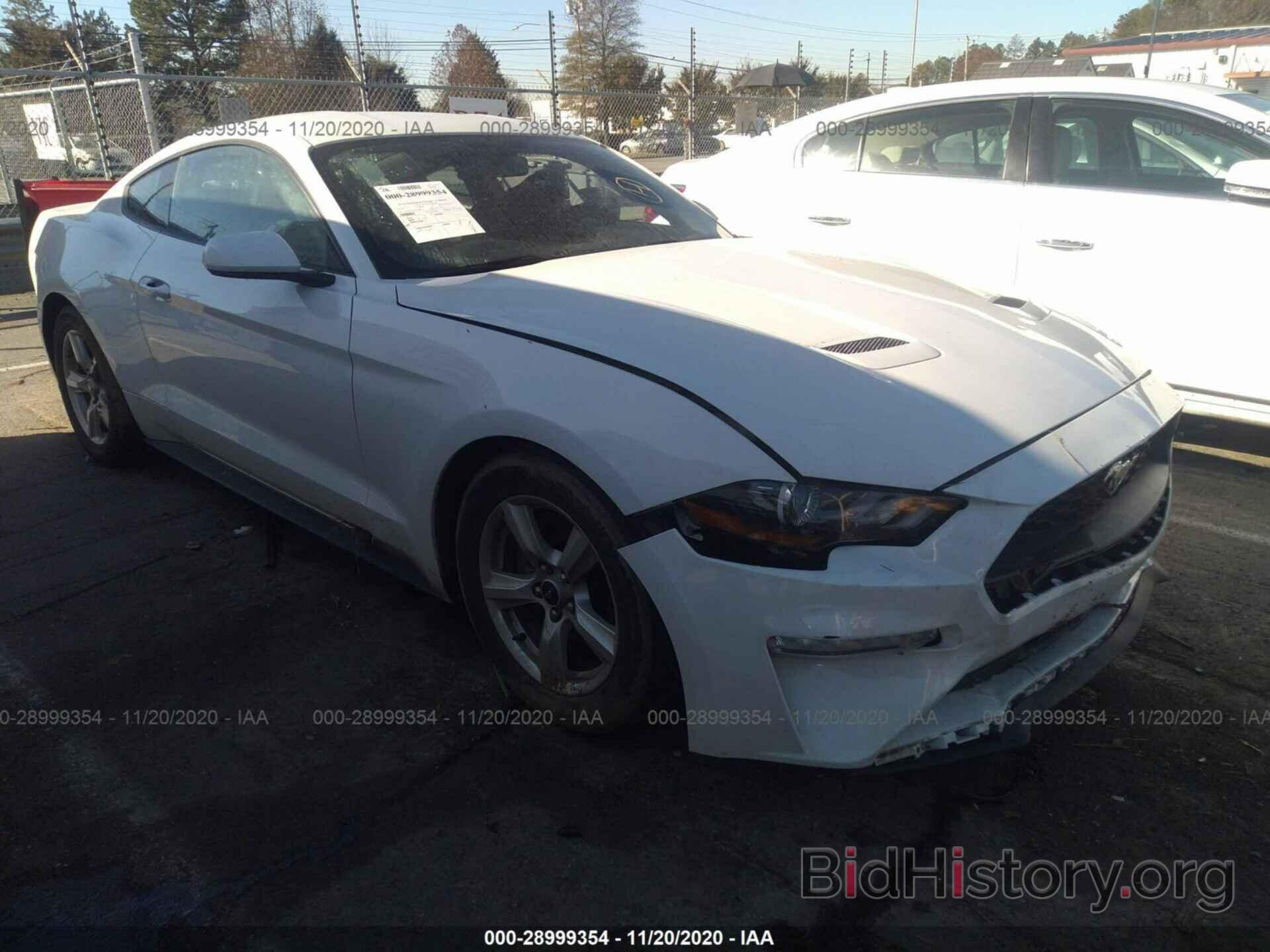 Photo 1FA6P8TH9J5120895 - FORD MUSTANG 2018