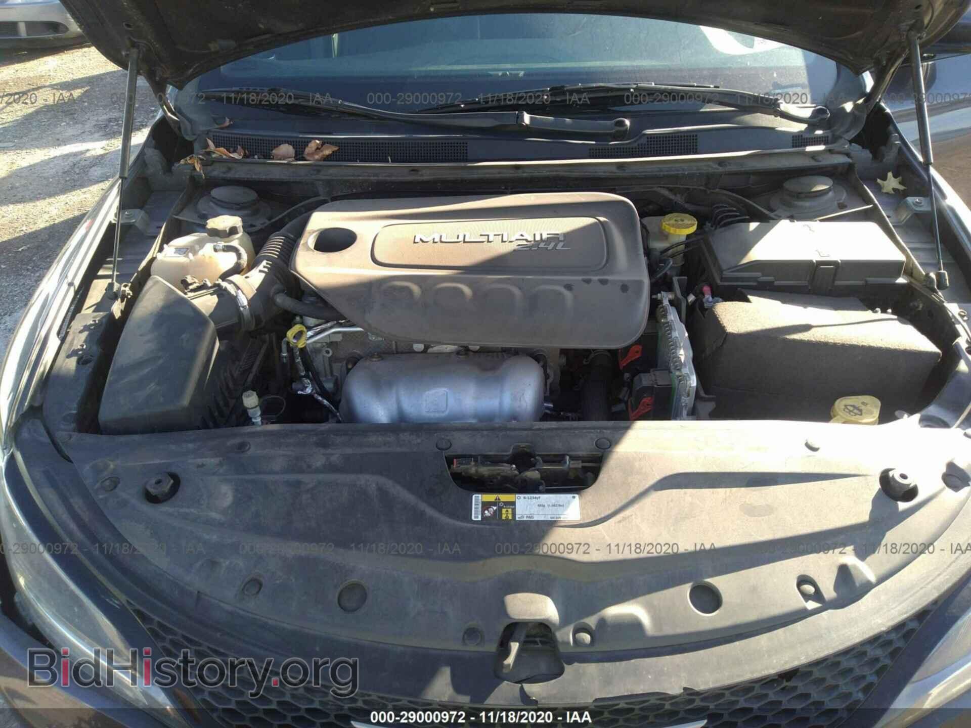 2016 CHRYSLER 200 - VIN: 1C3CCCBB2GN100476 - Фото 10