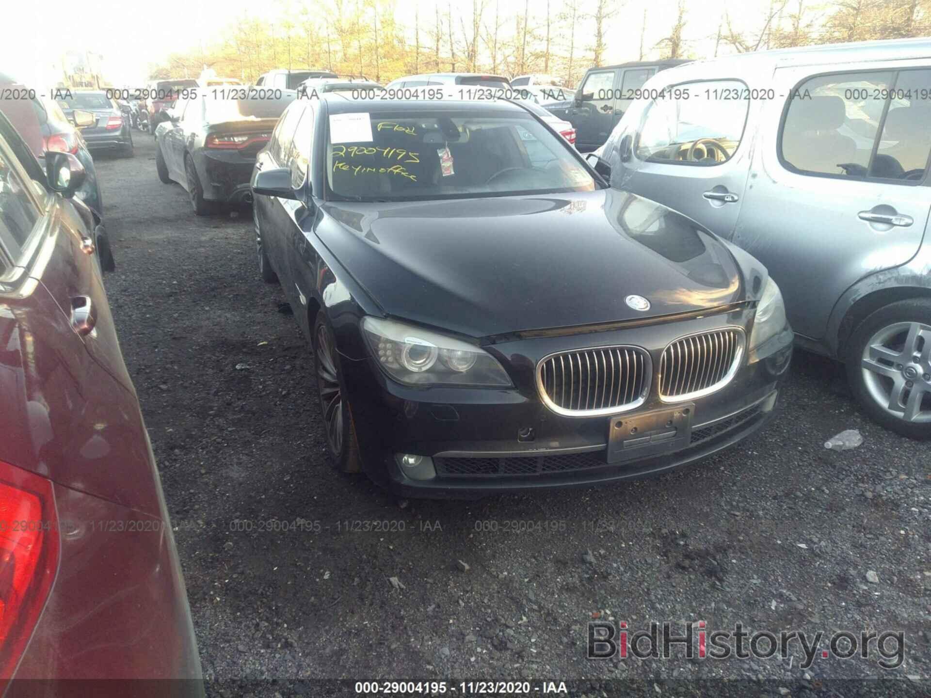 Photo WBAKA83519CY33374 - BMW 7 SERIES 2009