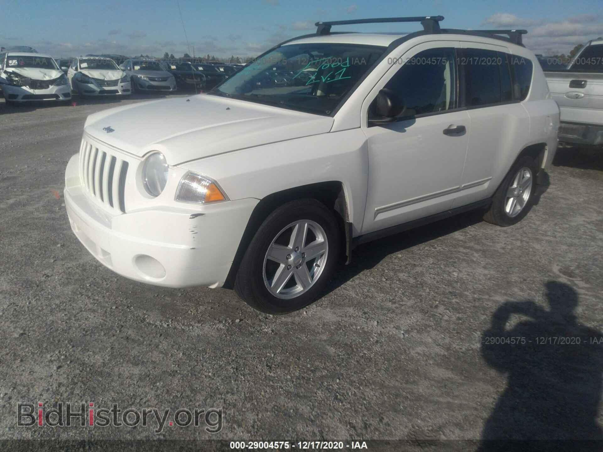 2008 JEEP COMPASS - VIN: 1J8FT47008D792520 - Фото 2