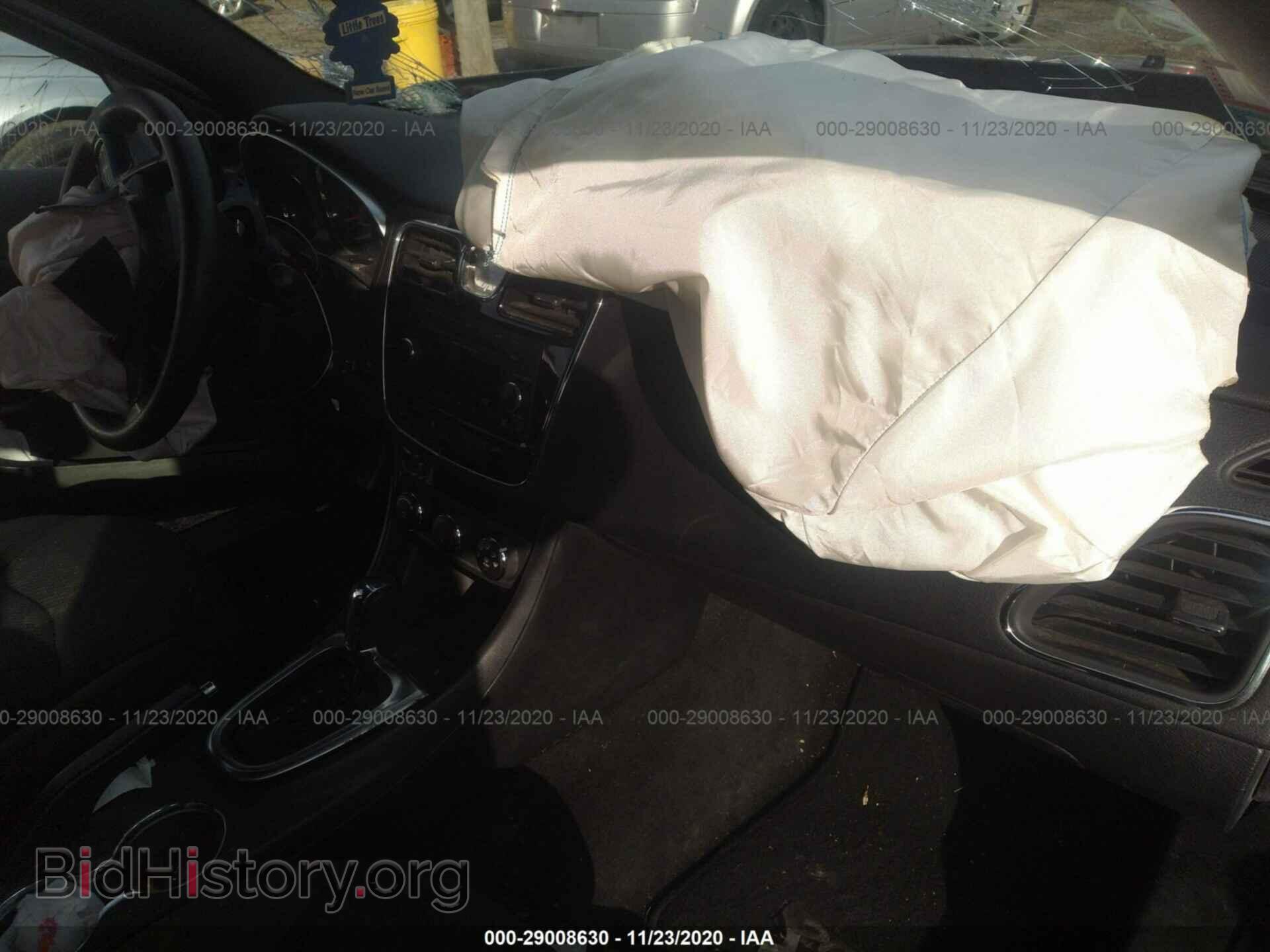 2012 CHRYSLER 200 - VIN: 1C3CCBAB0CN113880 - Фото 5