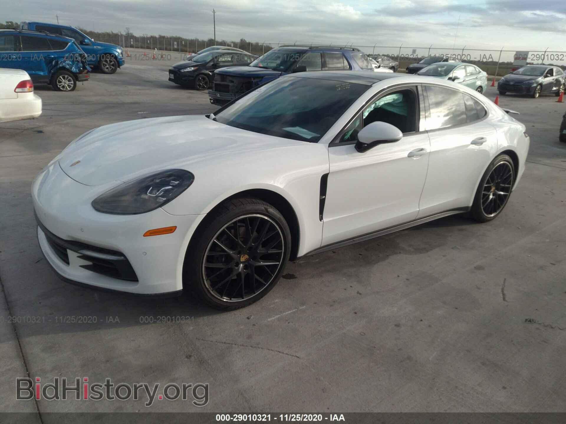 2017 PORSCHE PANAMERA - VIN: WP0AA2A72HL100670 - Фото 2