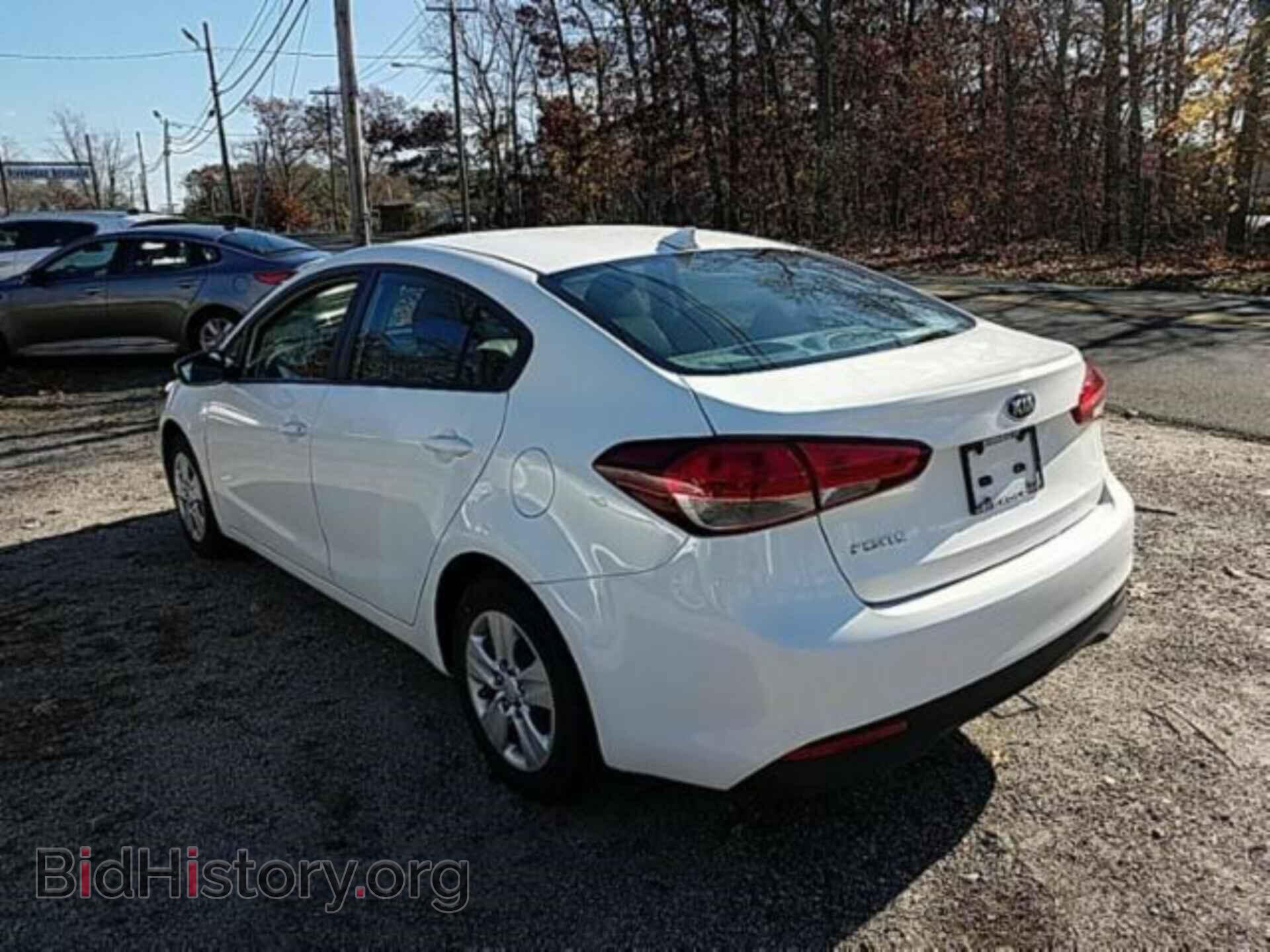 2017 KIA FORTE - VIN: 3KPFK4A71HE111893 - Фото 3