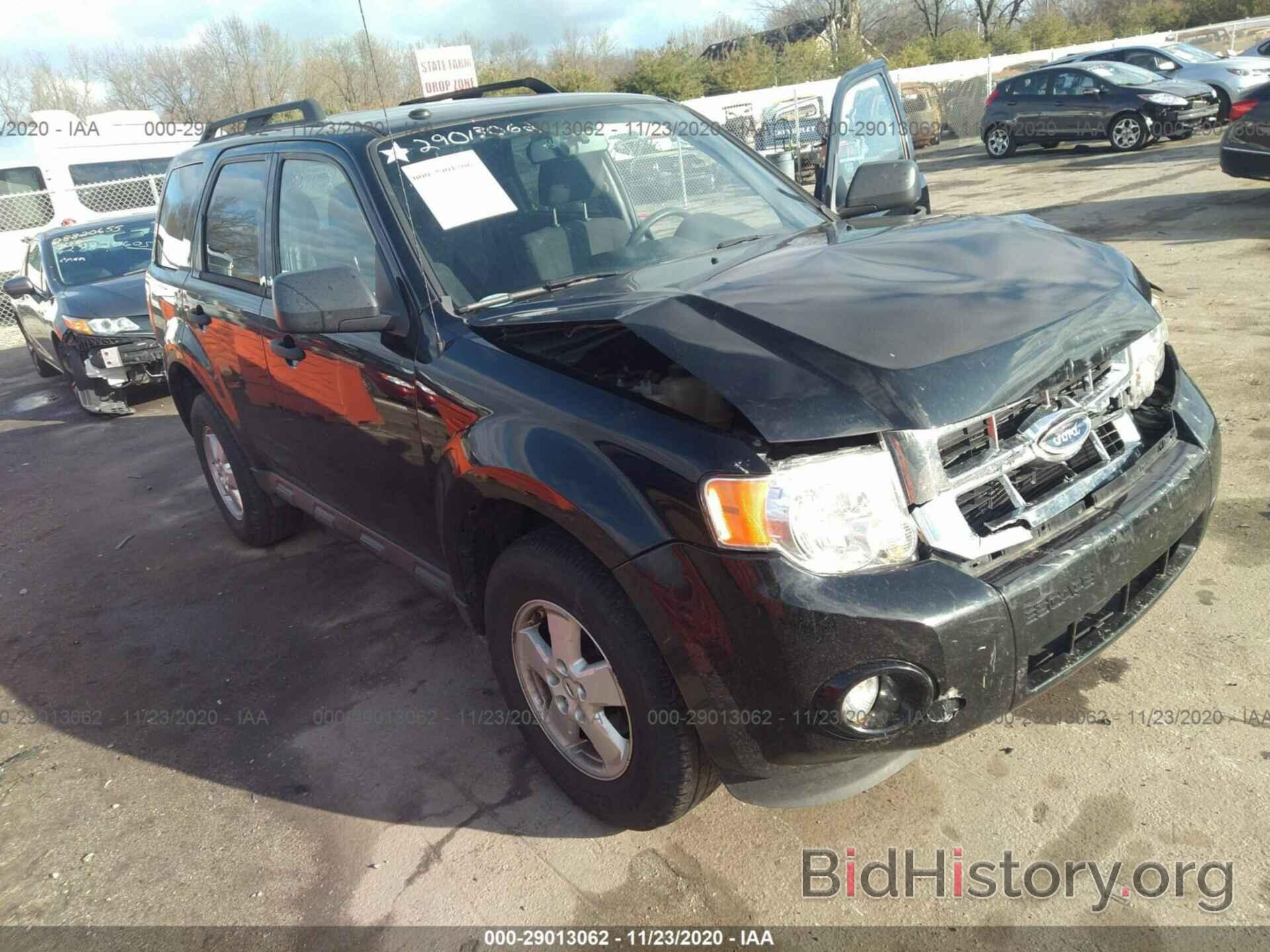 Photo 1FMCU0DG8AKB66311 - FORD ESCAPE 2010