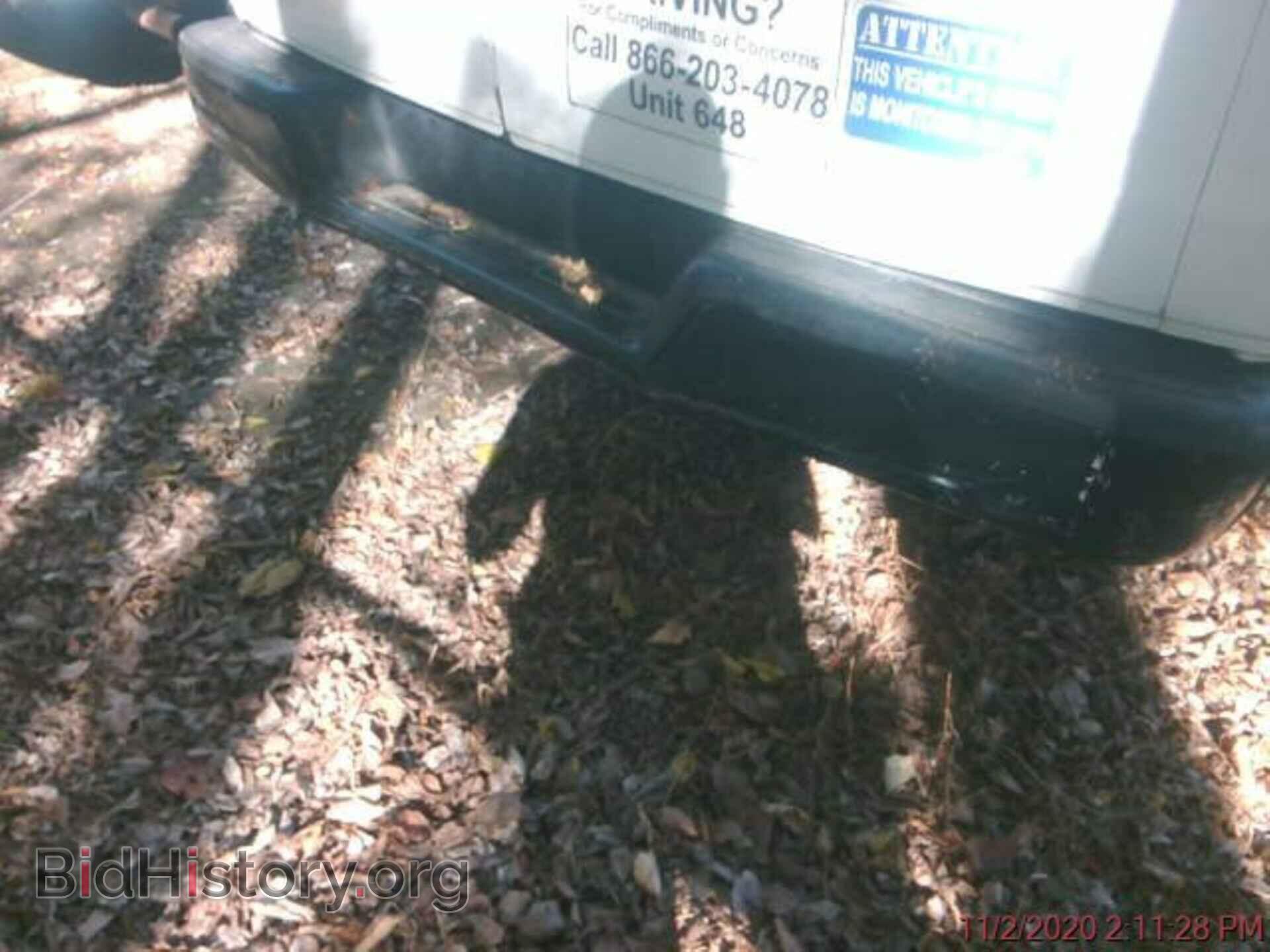 2009 CHEVROLET EXPRESS CARGO VAN - VIN: 1GCFG15X791105692 - Фото 2