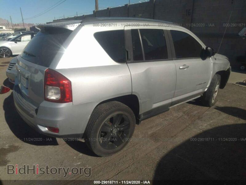 2011 Jeep COMPASS (VIN 1J4NF1FB5BD148878) — photo 4 of 11