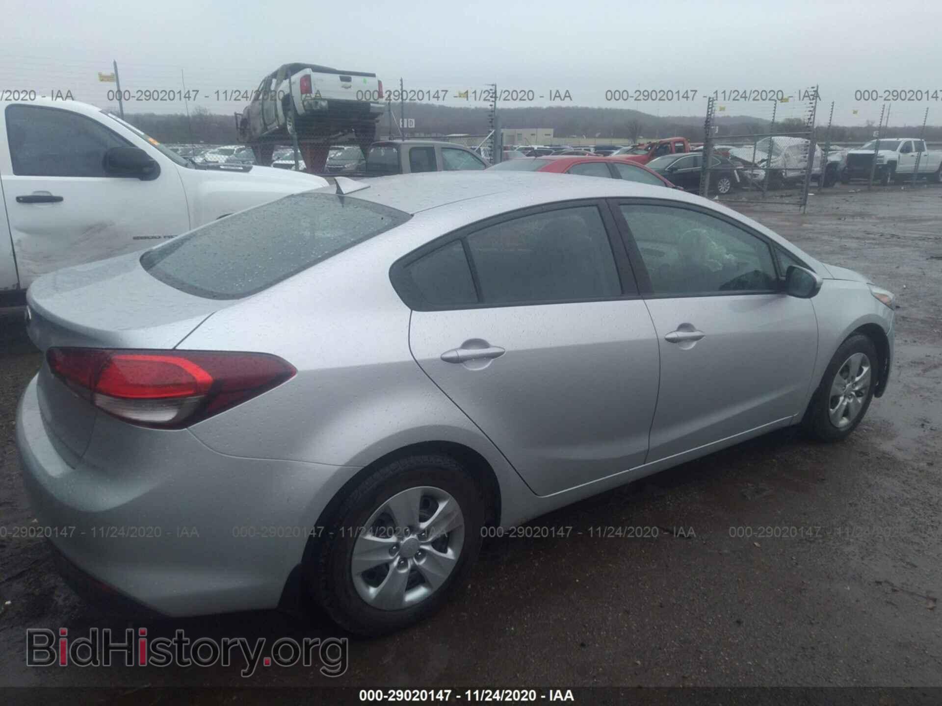 2017 KIA FORTE - VIN: 3KPFK4A75HE042593 - Фото 4