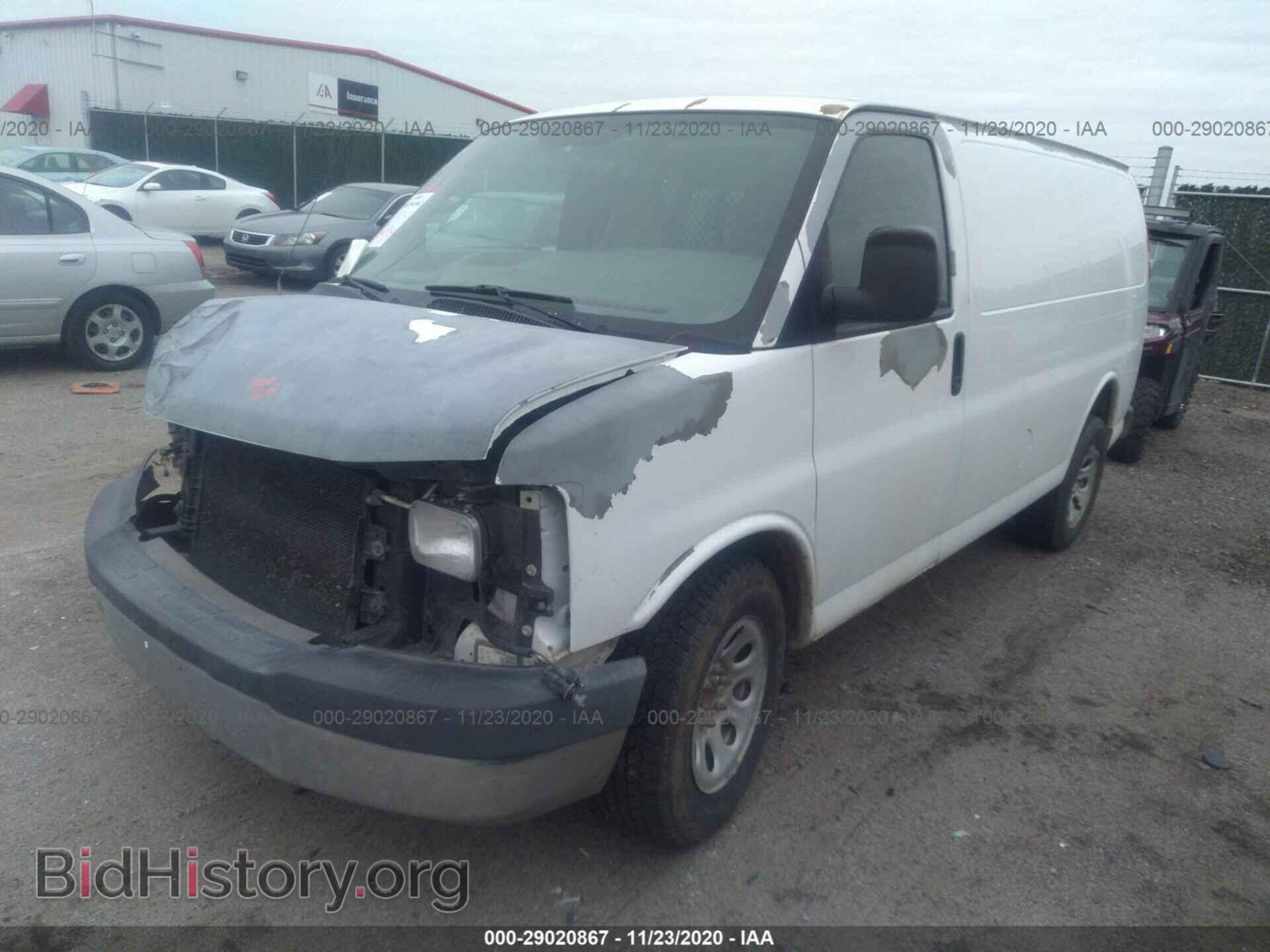 2009 CHEVROLET EXPRESS CARGO VAN - VIN: 1GCFG15X291168165 - Фото 2