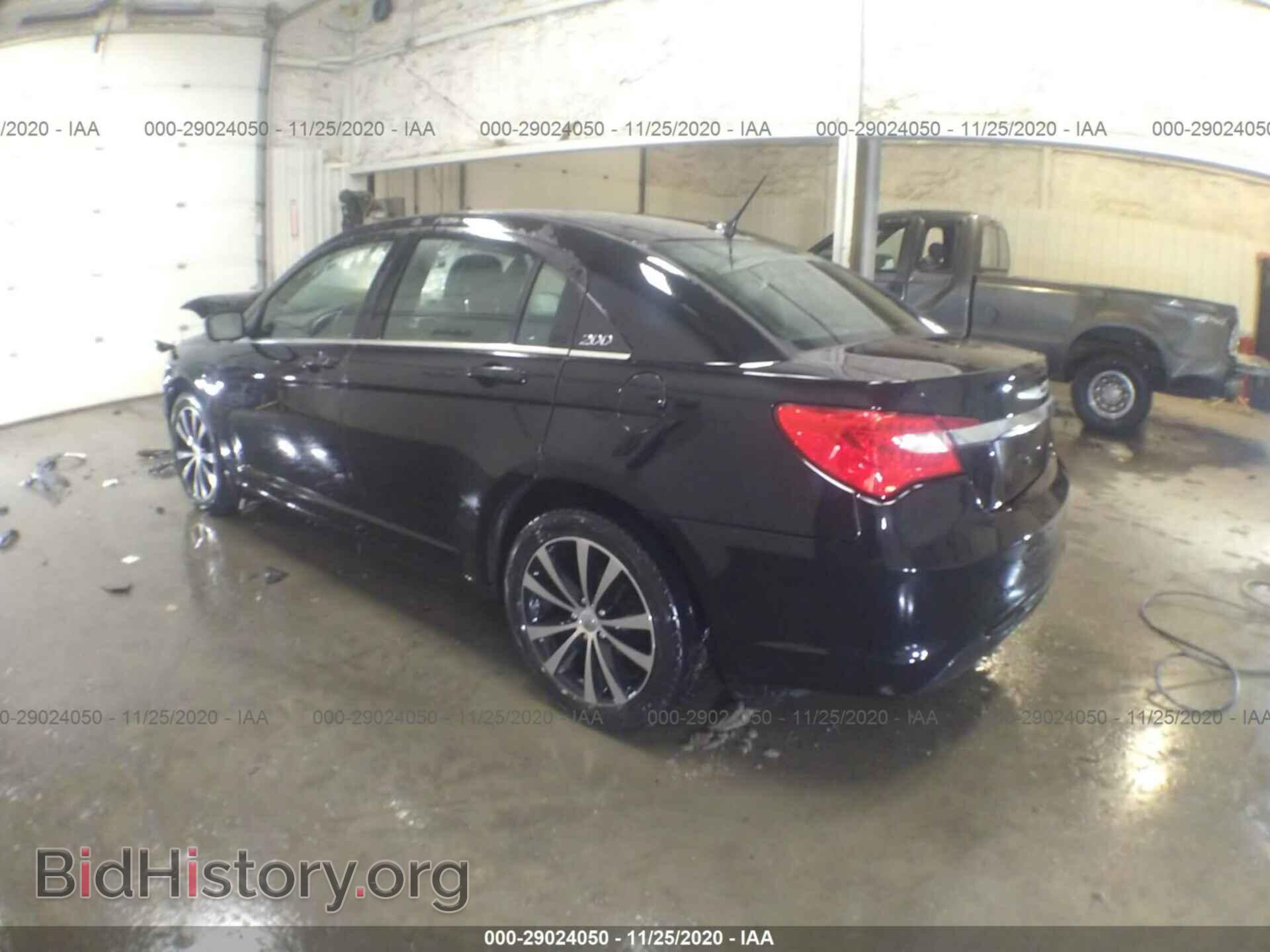 2013 CHRYSLER 200 - VIN: 1C3CCBCG2DN540049 - Фото 3