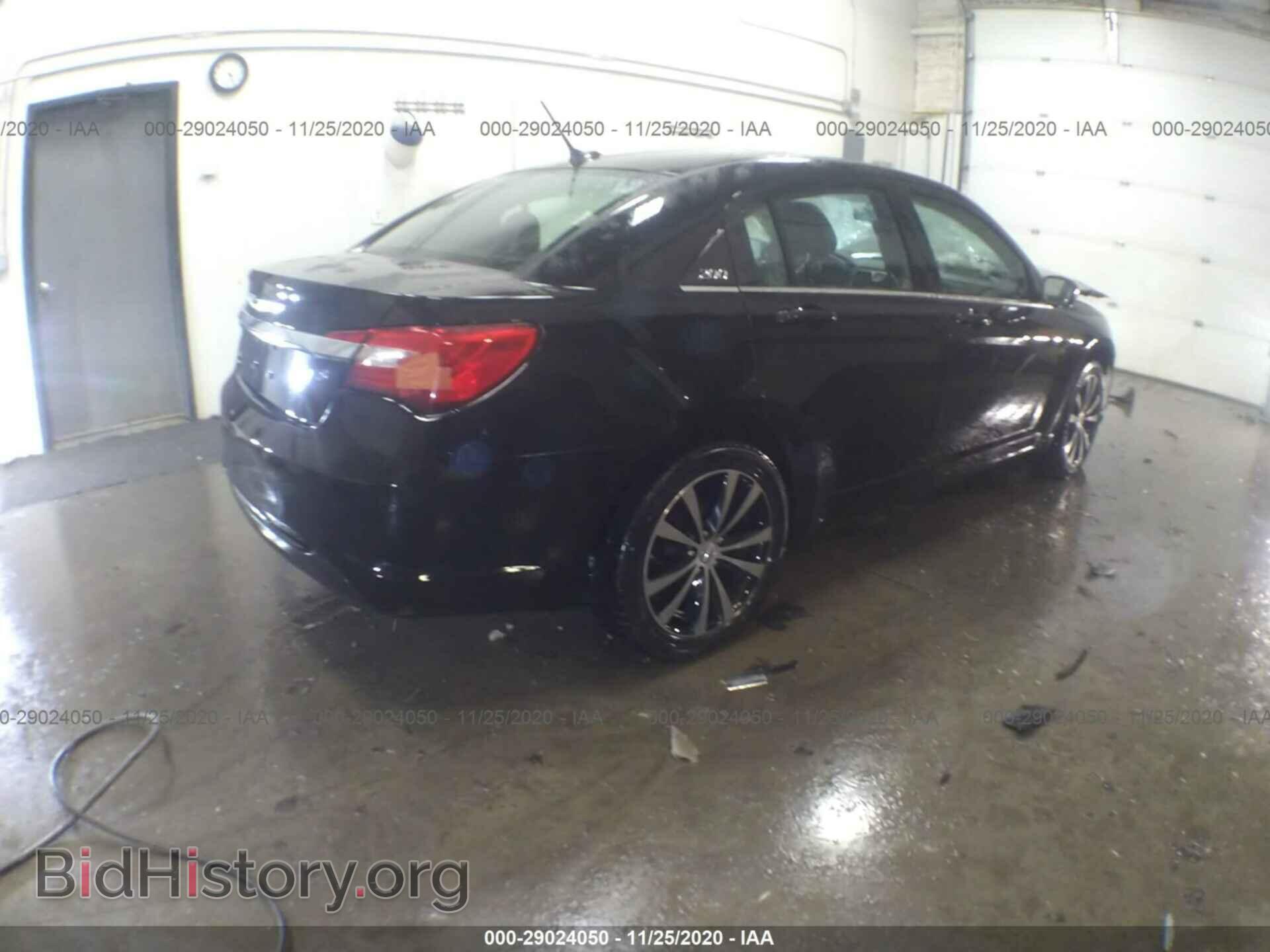 2013 CHRYSLER 200 - VIN: 1C3CCBCG2DN540049 - Фото 4