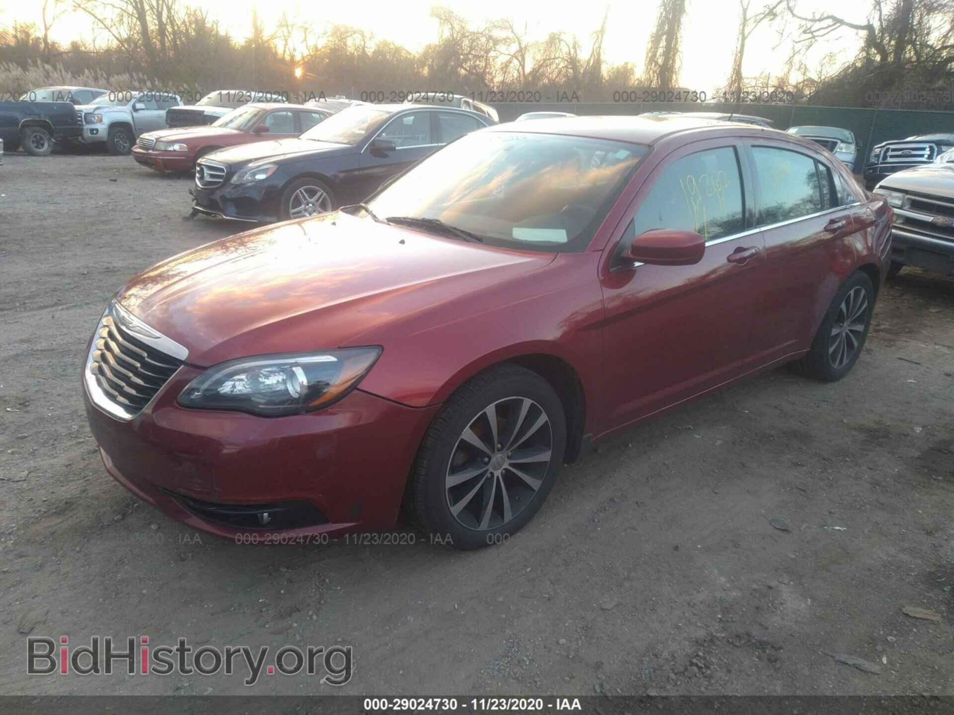 2014 CHRYSLER 200 - VIN: 1C3CCBBB1EN183163 - Photo 2