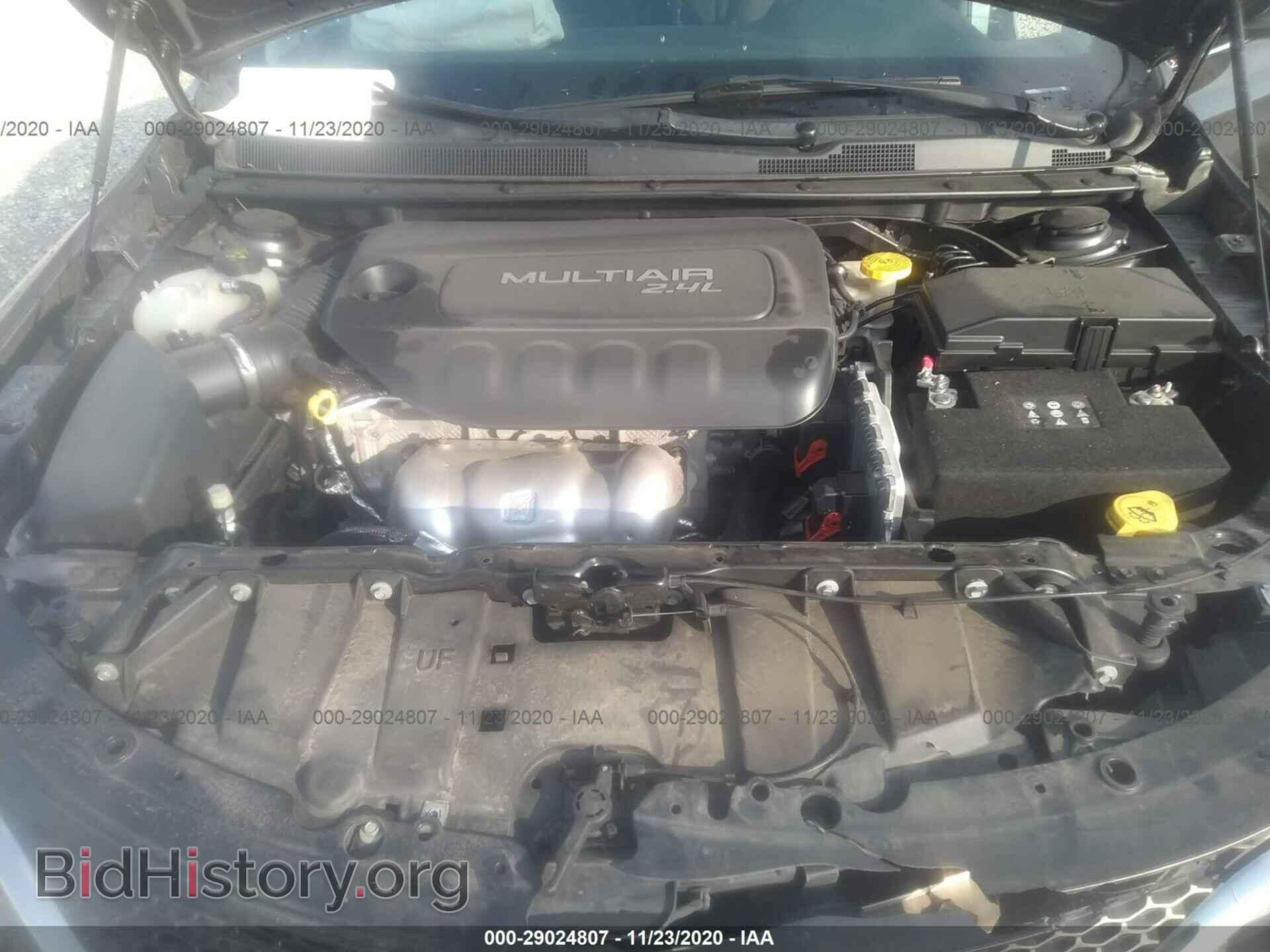 2015 CHRYSLER 200 - VIN: 1C3CCCAB5FN735708 - Фото 10