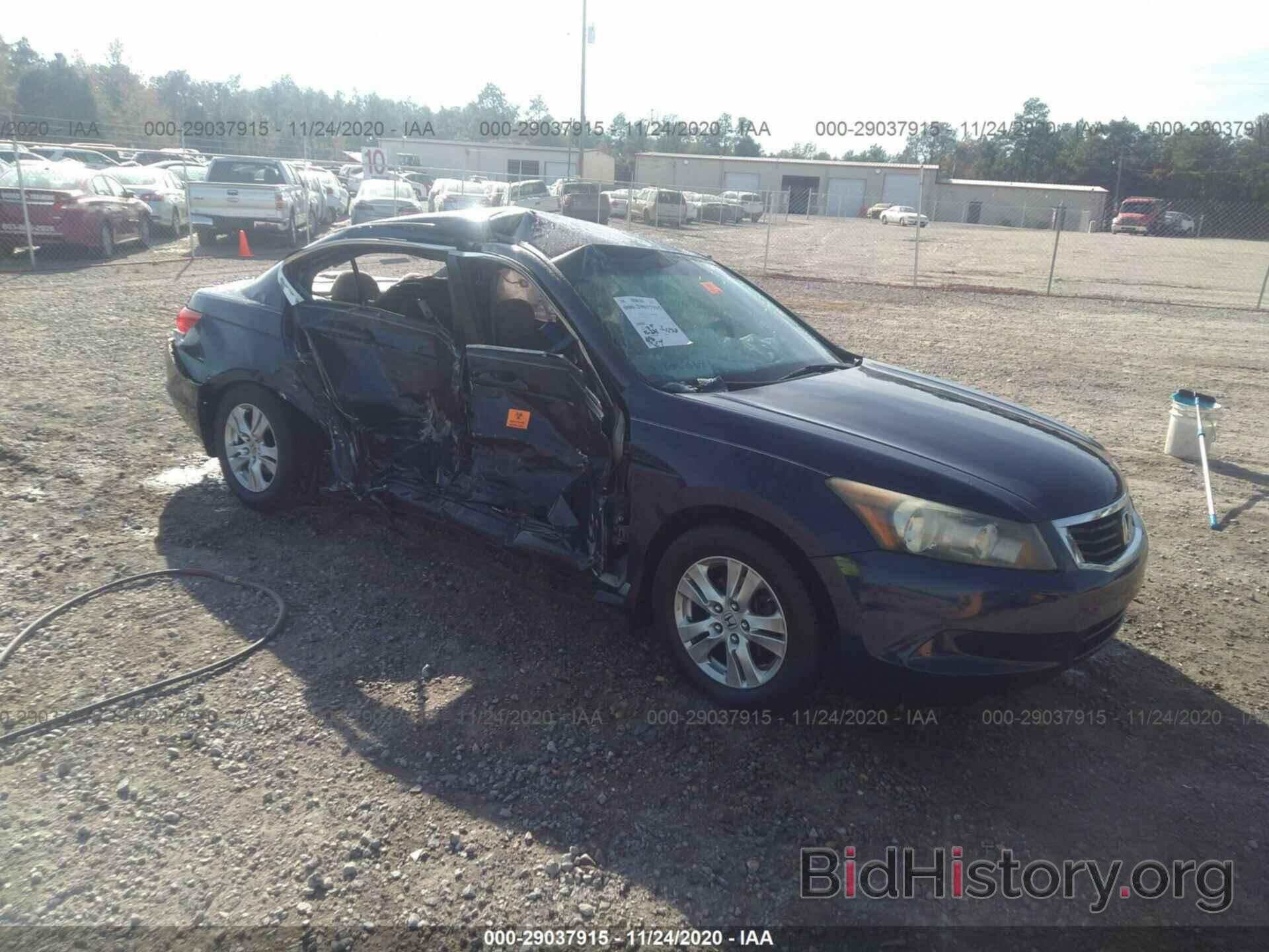 Photo 1HGCP2F44AA120802 - HONDA ACCORD SDN 2010