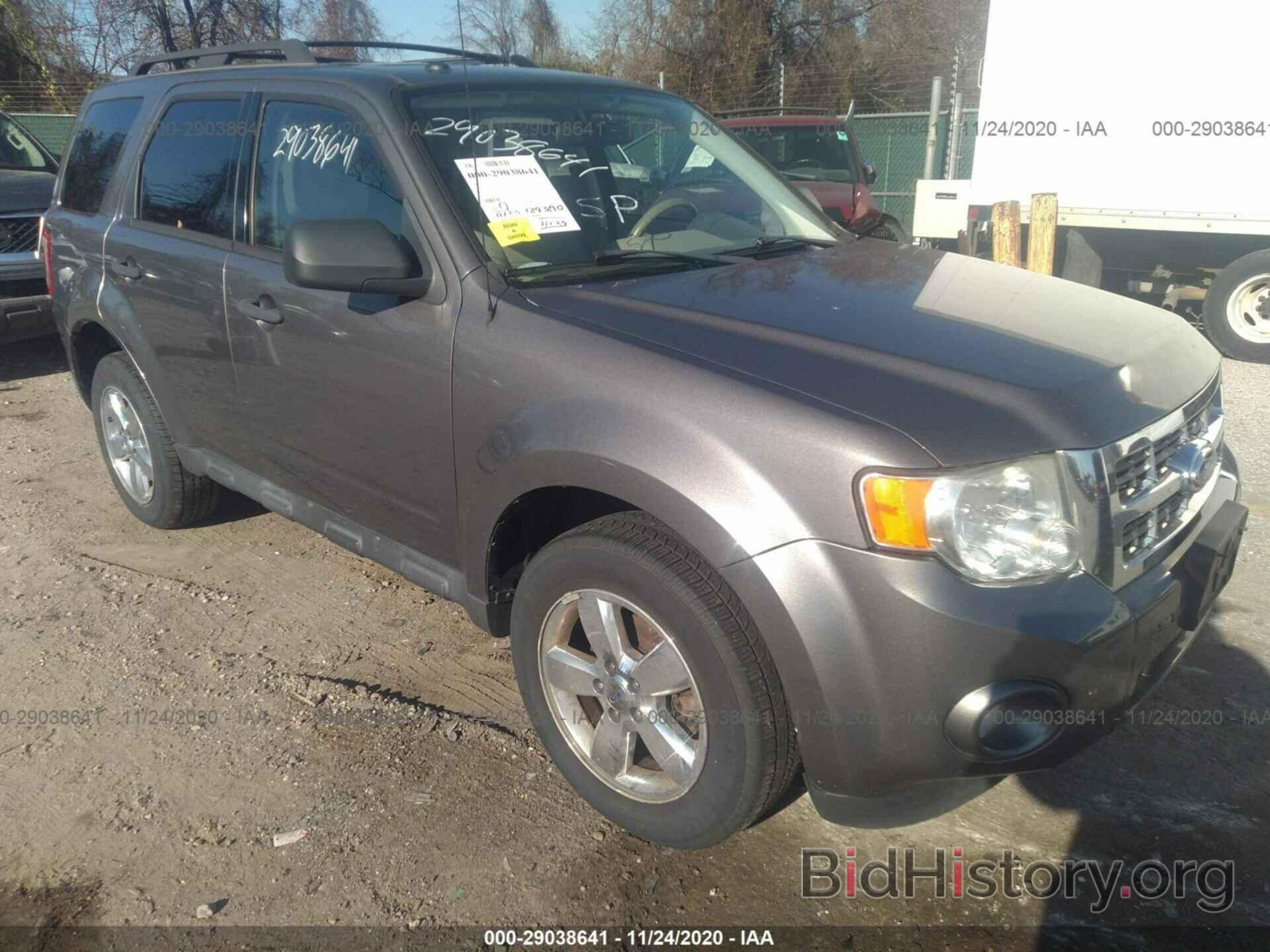 Photo 1FMCU0DG1BKB82657 - FORD ESCAPE 2011