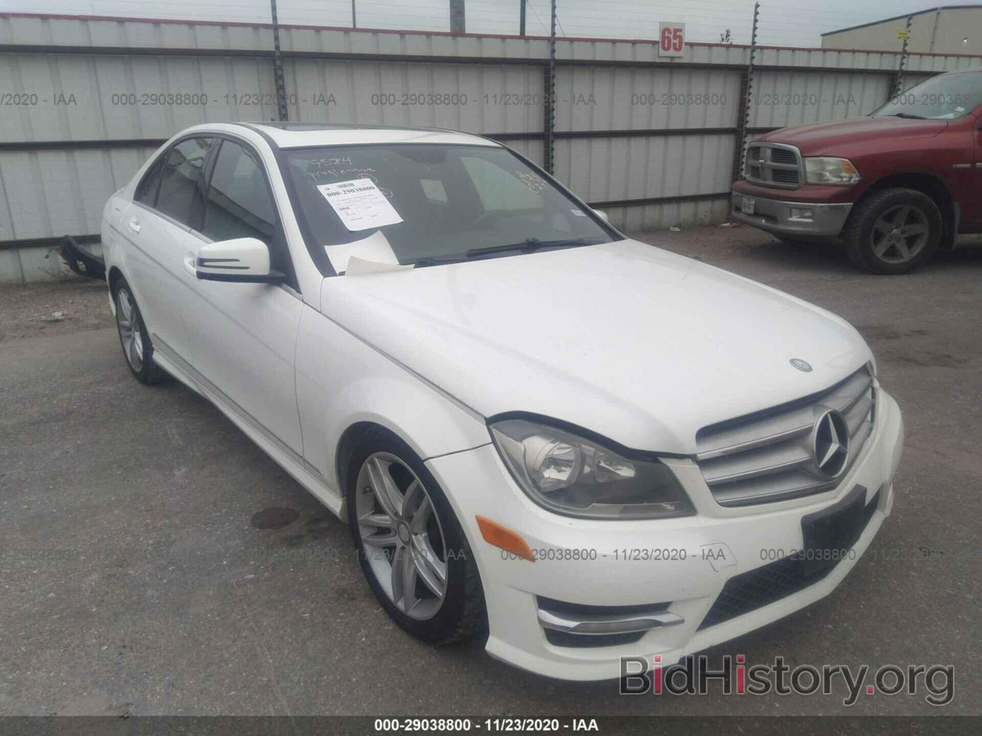 Photo WDDGF8ABXDR266161 - MERCEDES-BENZ C-CLASS 2013