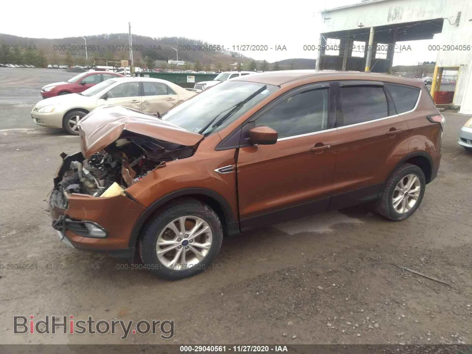 2017 Ford ESCAPE (VIN 1FMCU9GD3HUF01298) — фото 2 из 12