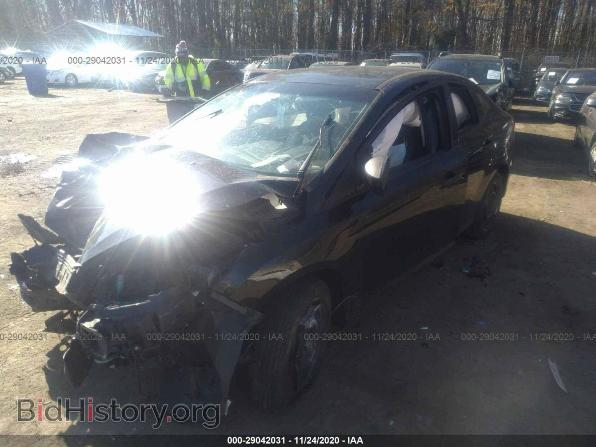 2017 FORD FOCUS - VIN: 1FADP3E24HL323119 - Photo 2