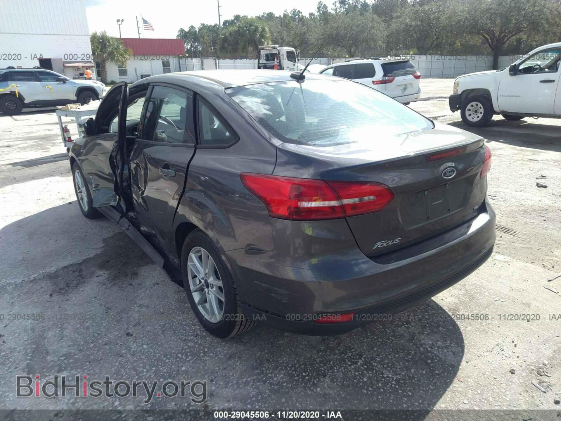 2017 FORD FOCUS - VIN: 1FADP3F23HL309520 - Photo 3