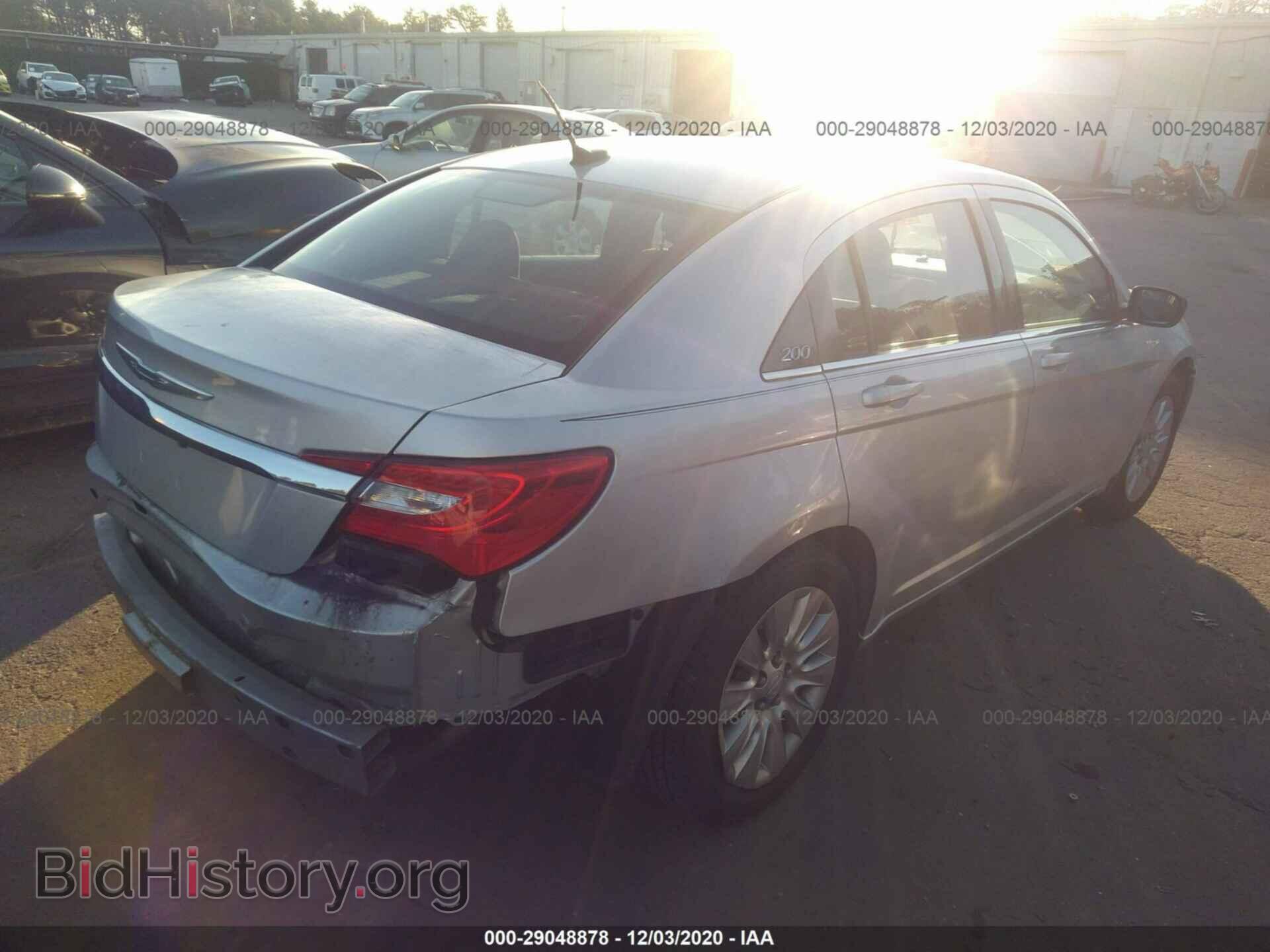 2012 CHRYSLER 200 - VIN: 1C3CCBAB2CN320996 - Фото 3