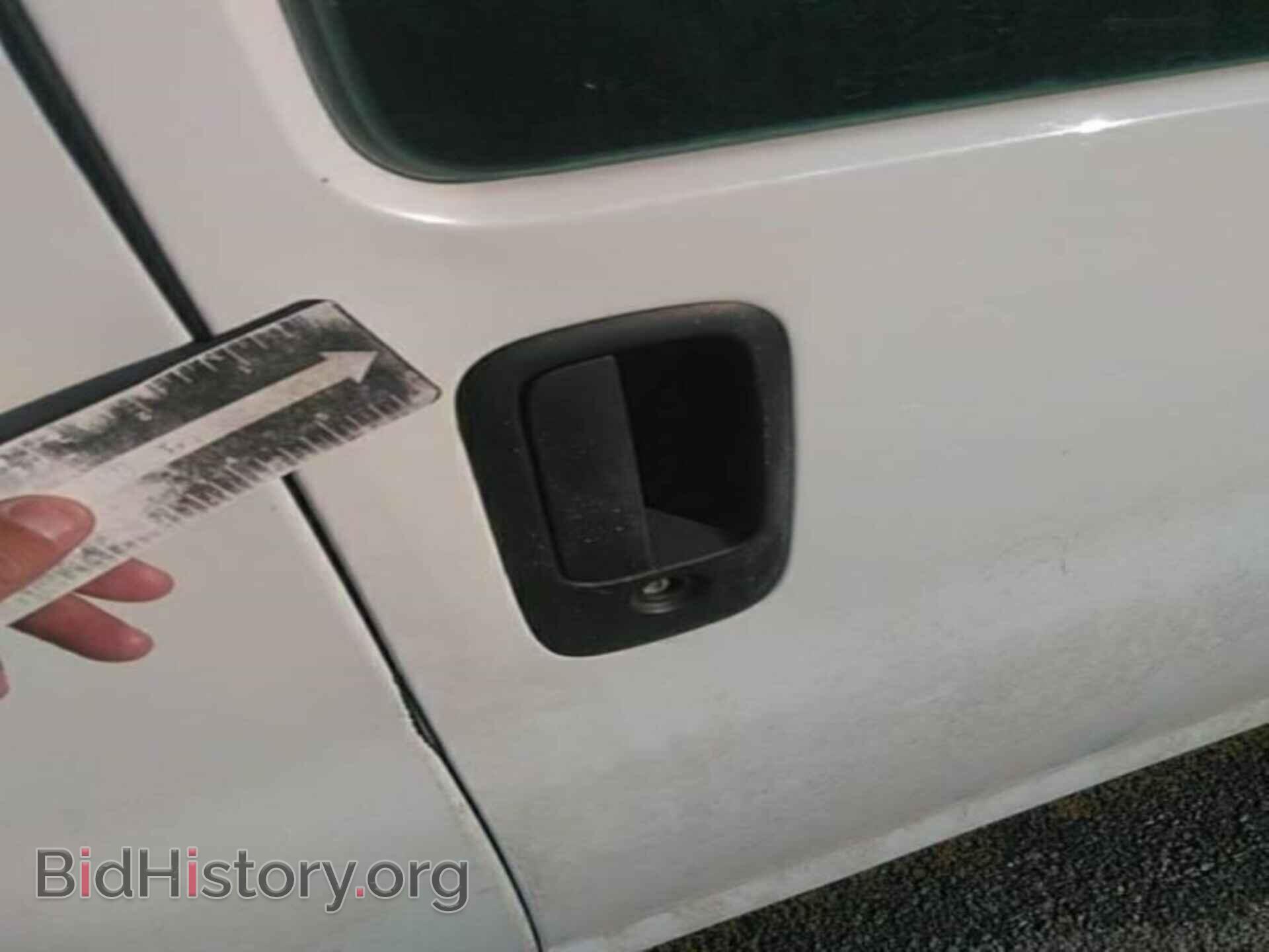 2007 CHEVROLET EXPRESS CARGO VAN - VIN: 1GCFH15T571250401 - Фото 2