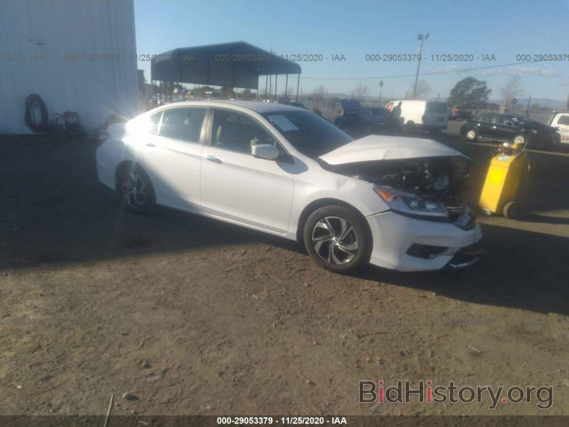 Photo 1HGCR2F39HA052153 - HONDA ACCORD SEDAN 2017