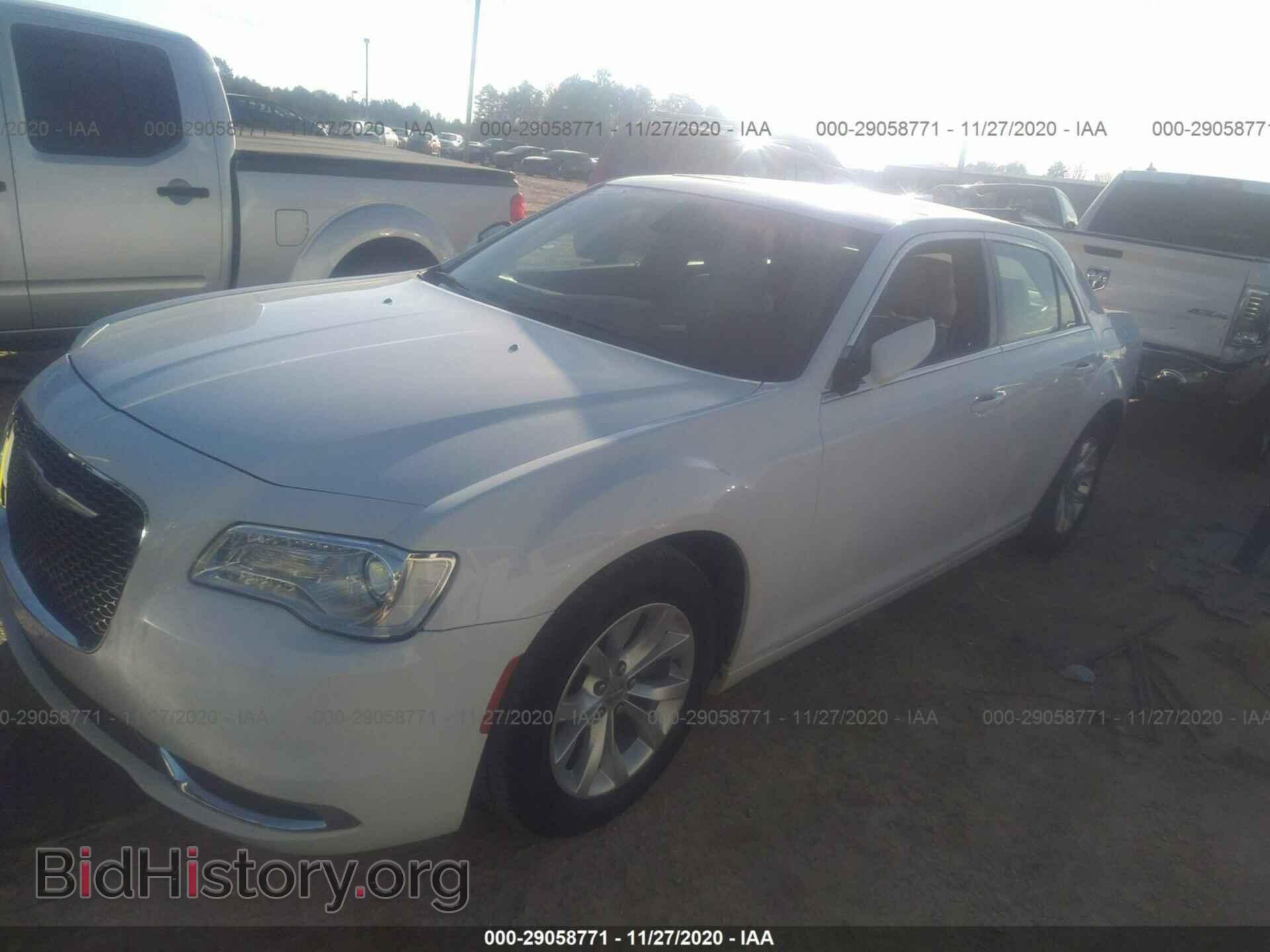 2015 CHRYSLER 300 - VIN: 2C3CCAAG5FH893538 - Фото 2