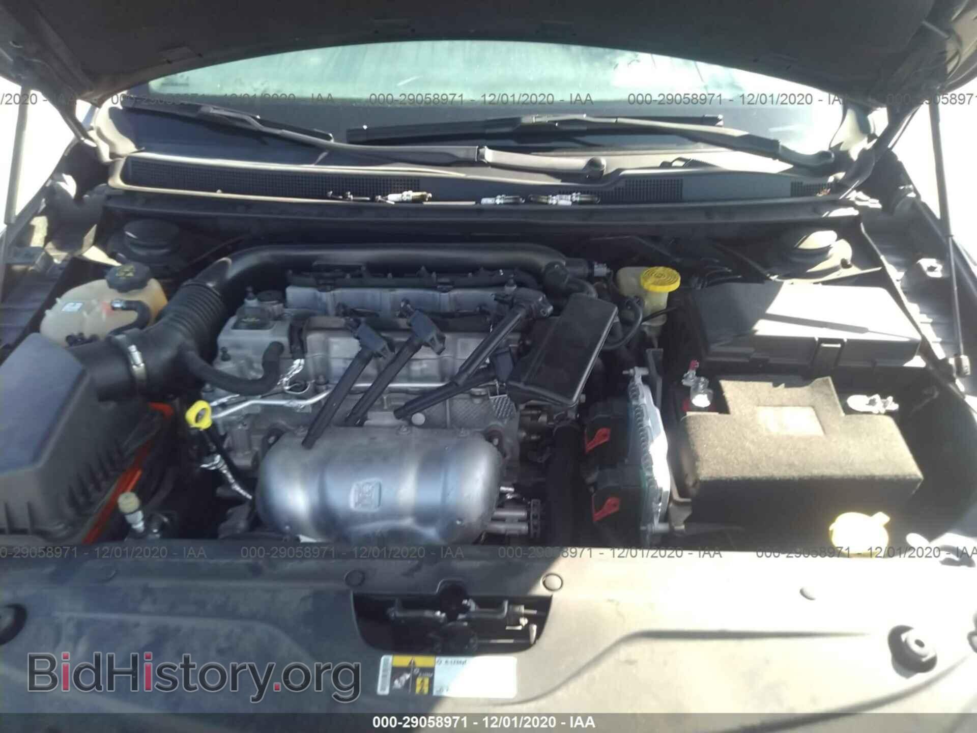 2016 CHRYSLER 200 - VIN: 1C3CCCAB3GN177066 - Фото 10