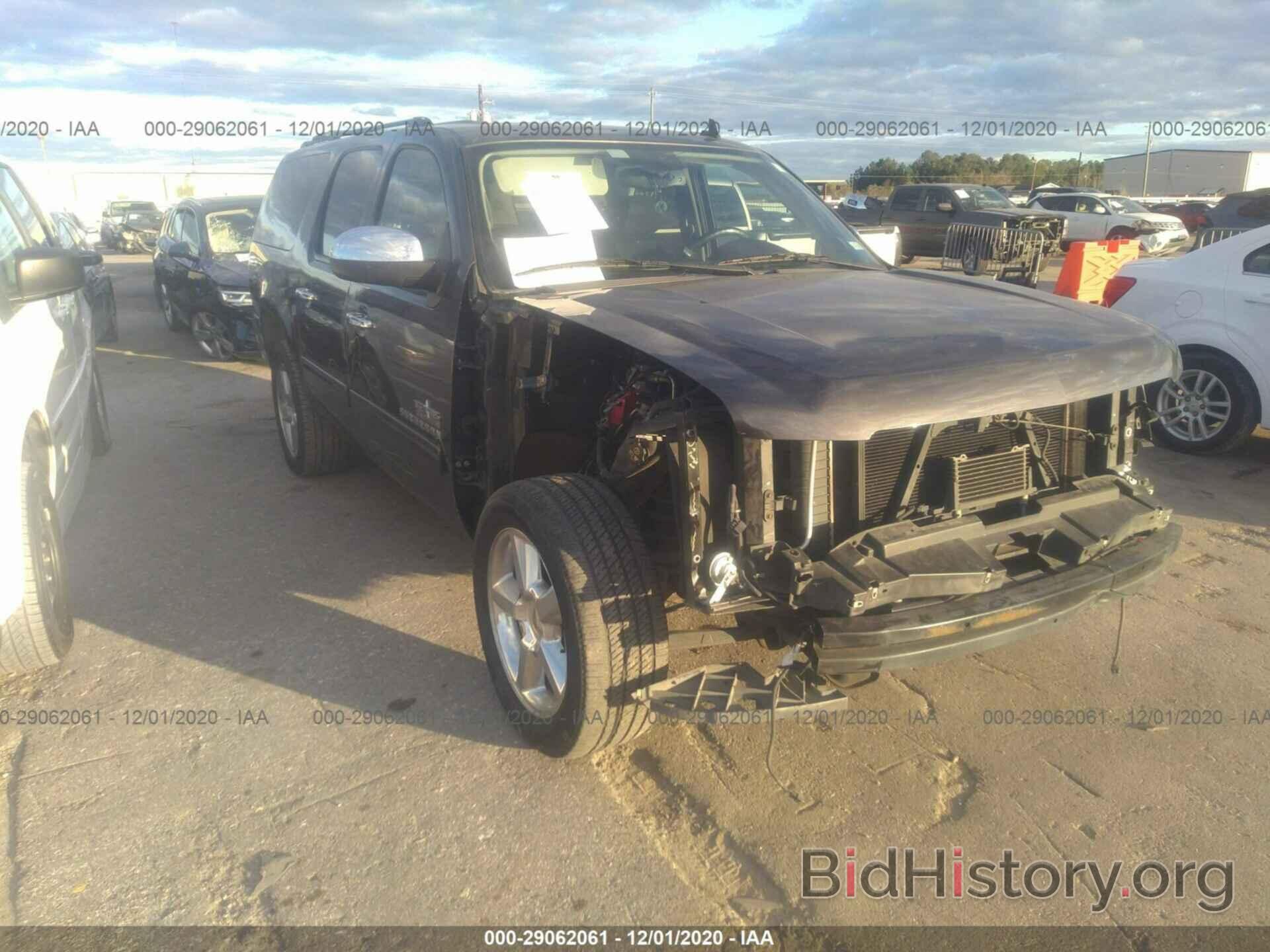 Photo 1GNSCHE09BR229113 - CHEVROLET SUBURBAN 2011