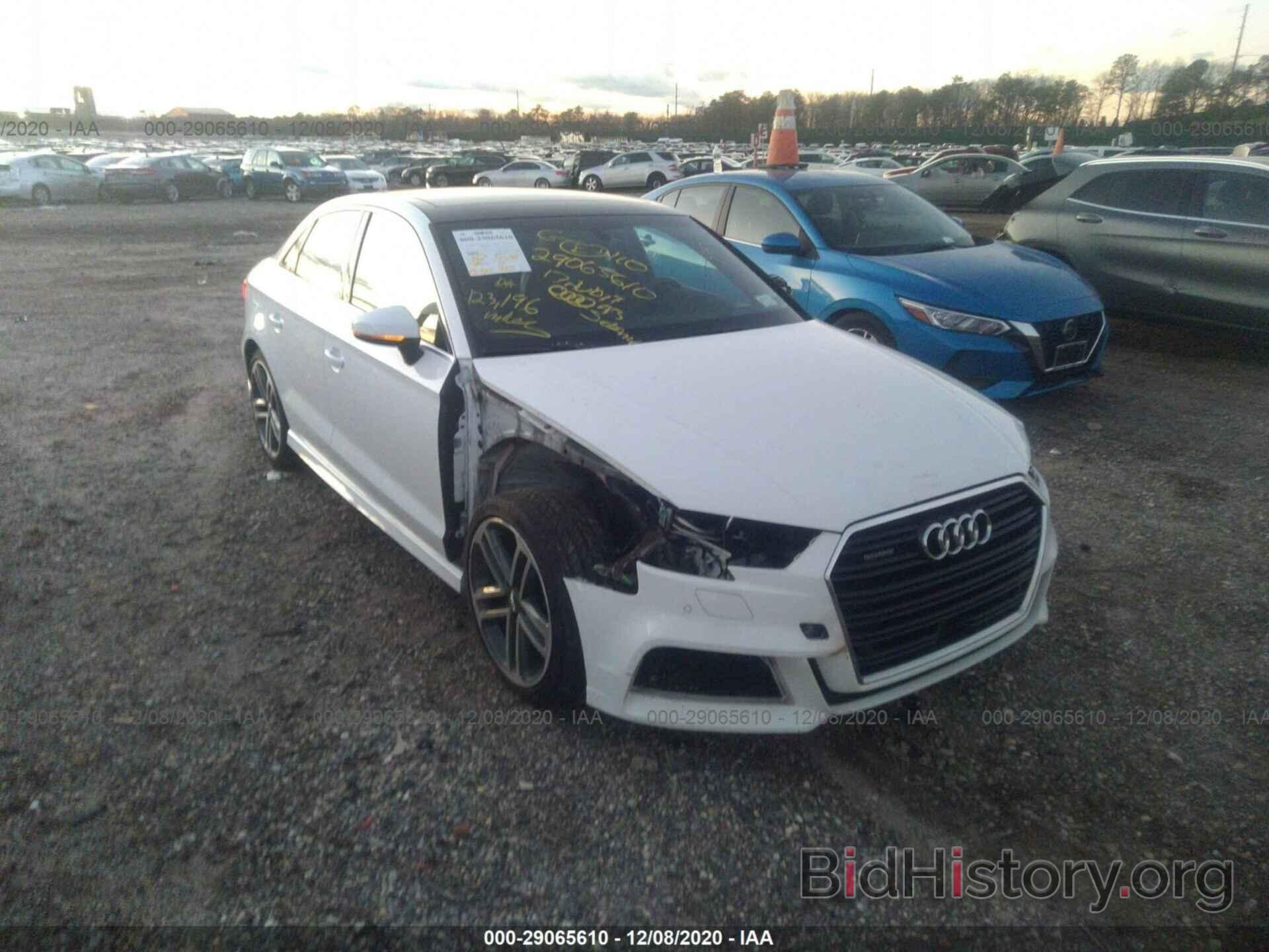 Photo WAUJ8GFF2H1041816 - AUDI A3 SEDAN 2017