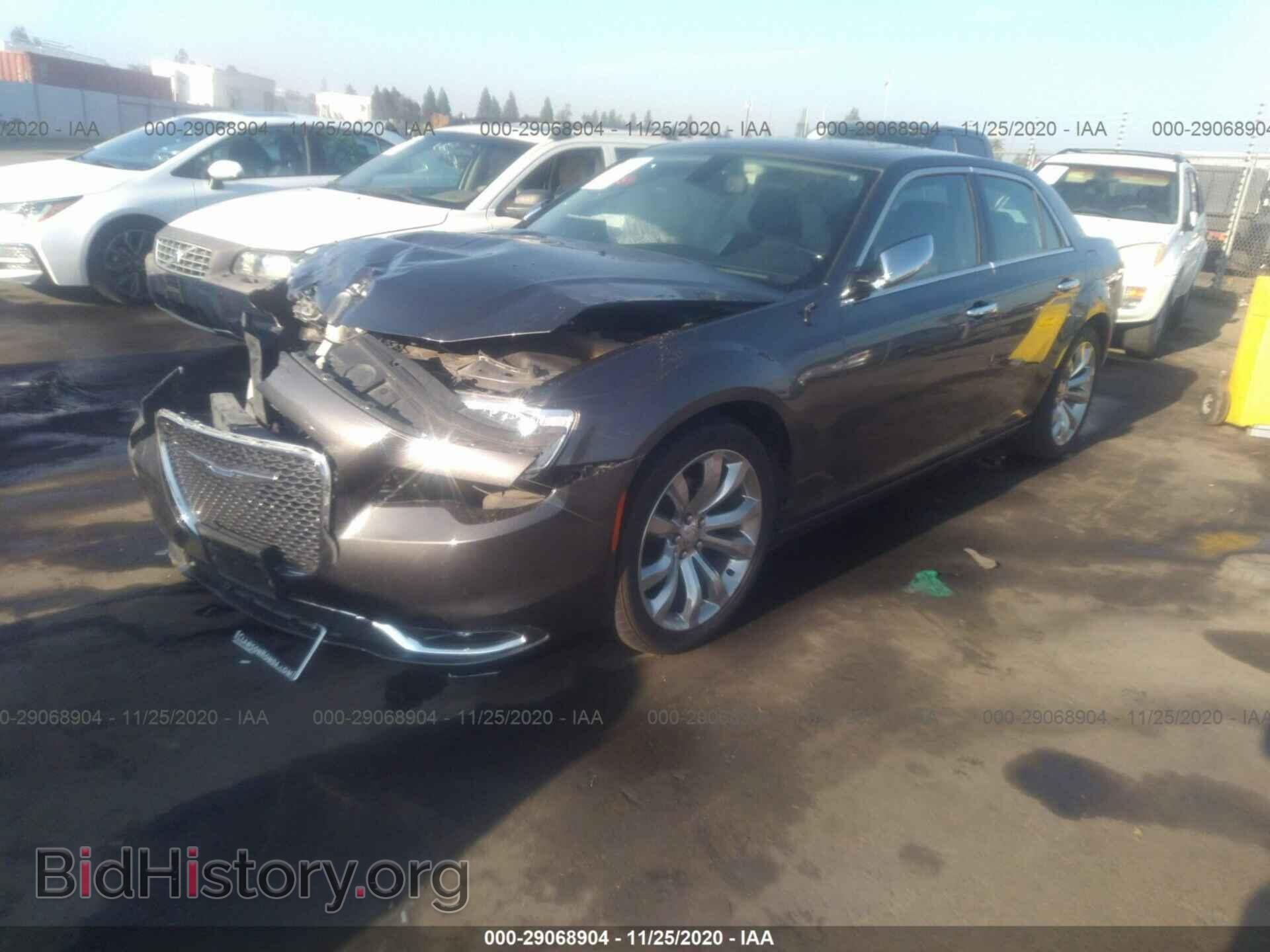 2017 CHRYSLER 300 - VIN: 2C3CCAEG4HH667780 - Фото 2