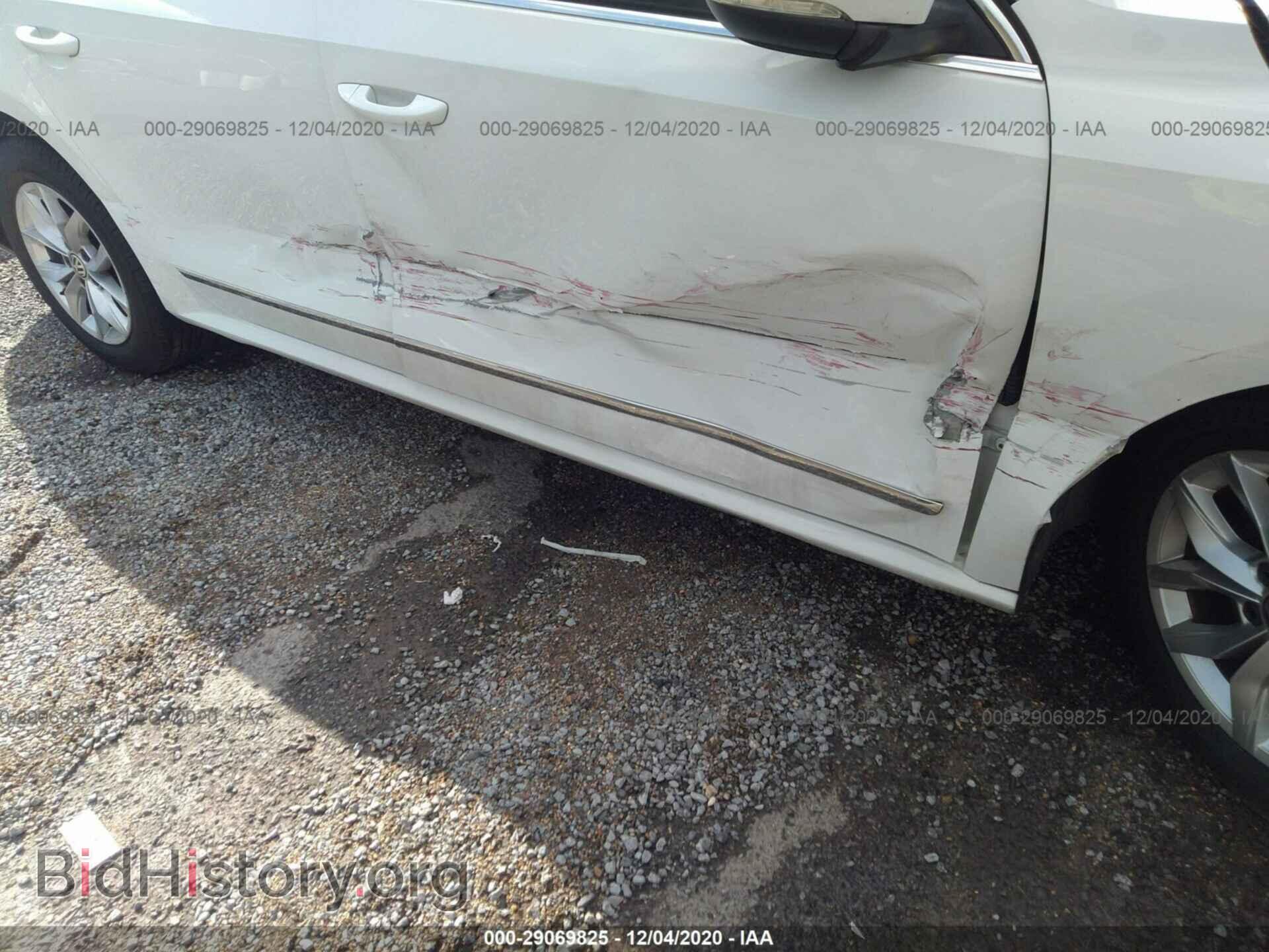 2017 VOLKSWAGEN PASSAT - VIN: 1VWAT7A32HC045882 - Фото 6