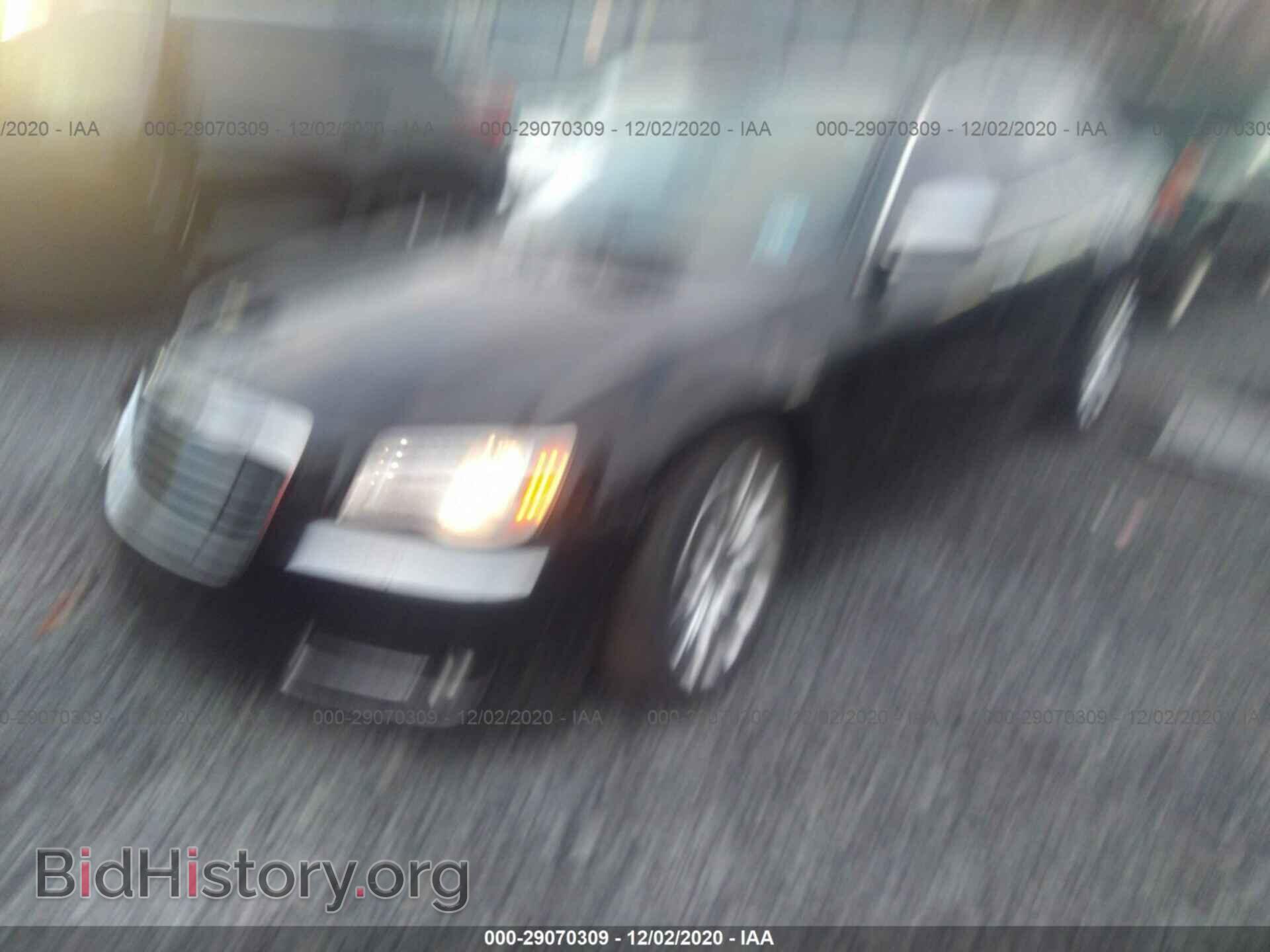 2012 CHRYSLER 300 - VIN: 2C3CCACG9CH212774 - Фото 2